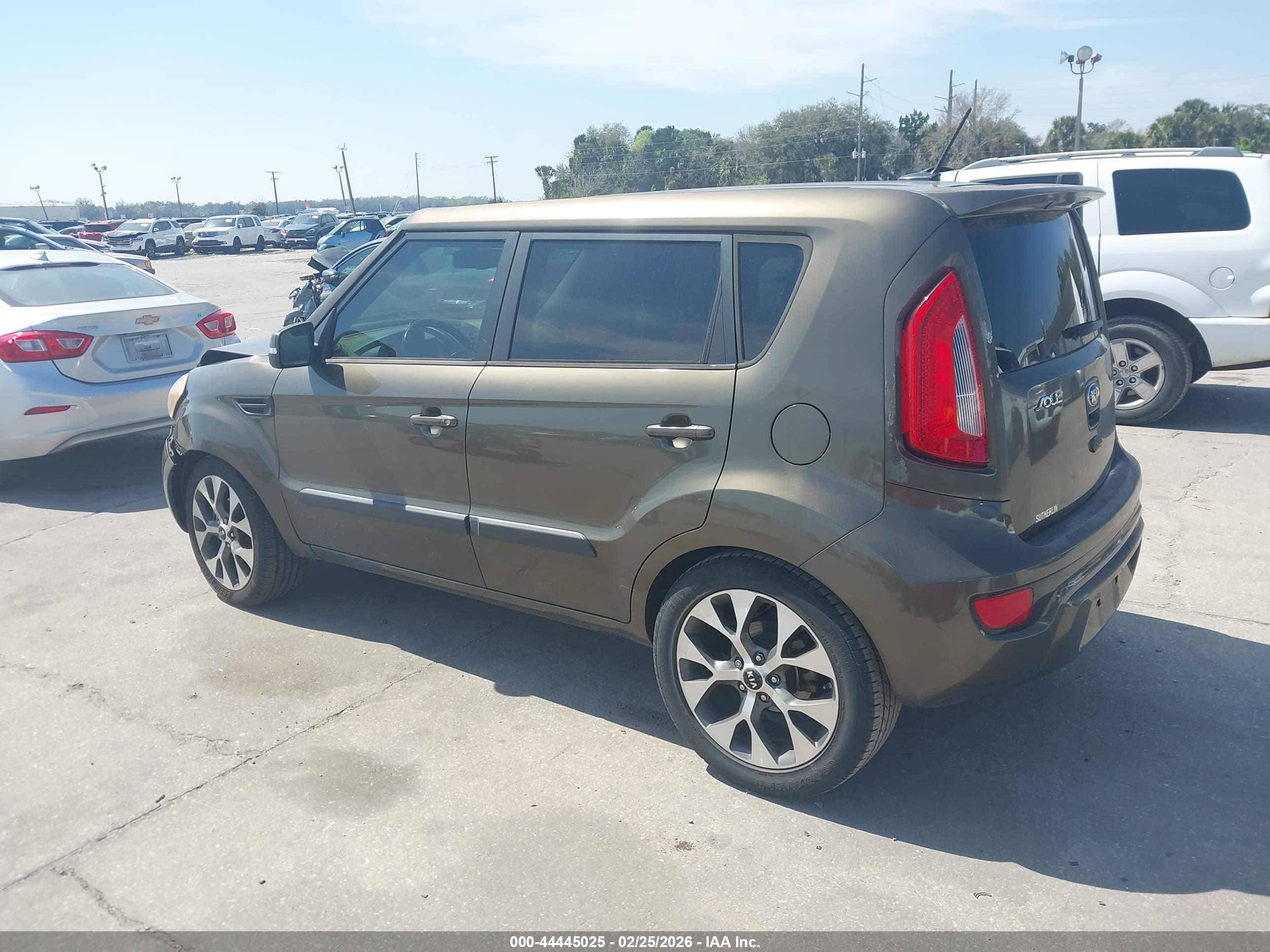 KIA SOUL image 3