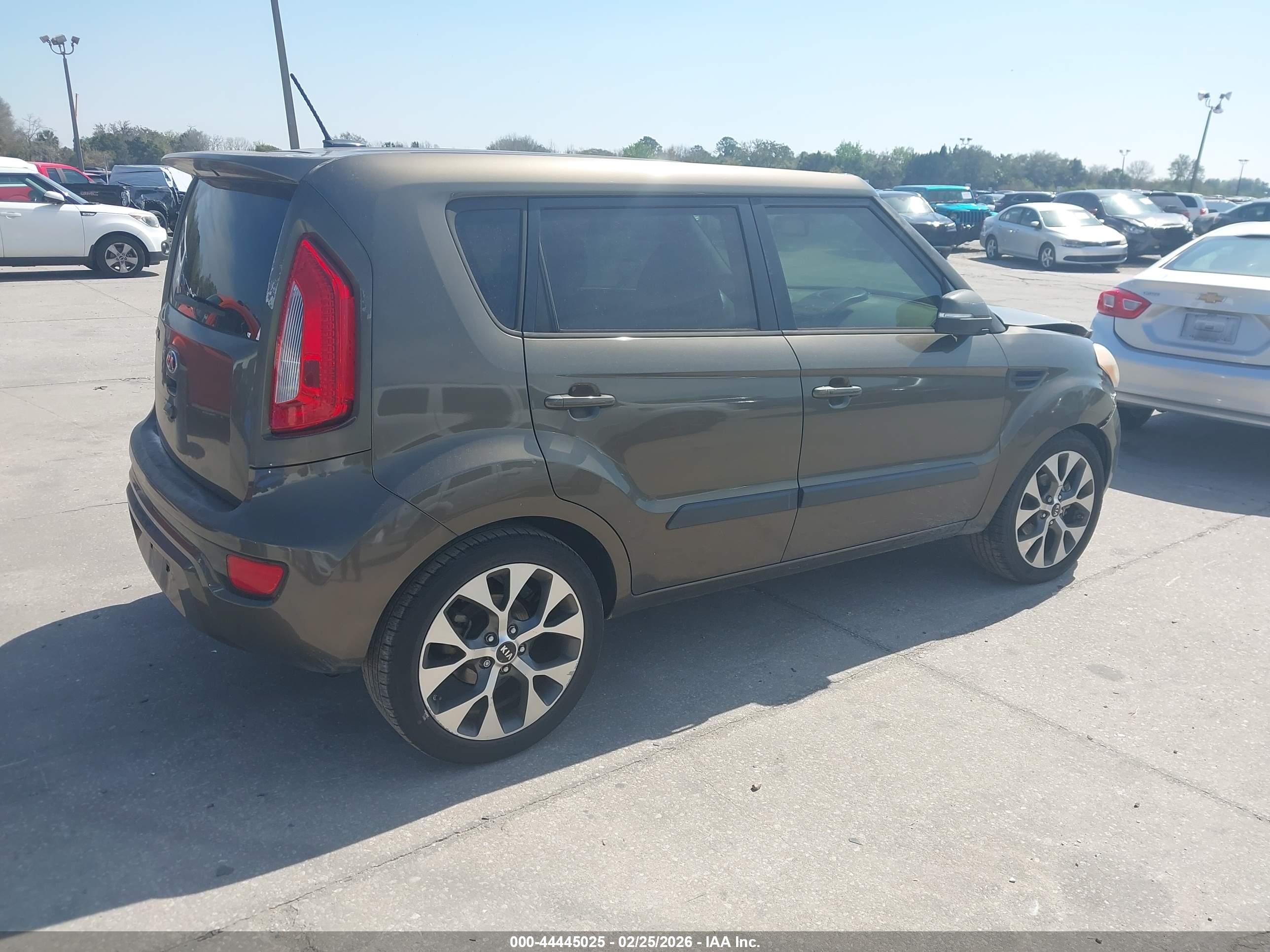 KIA SOUL image 4