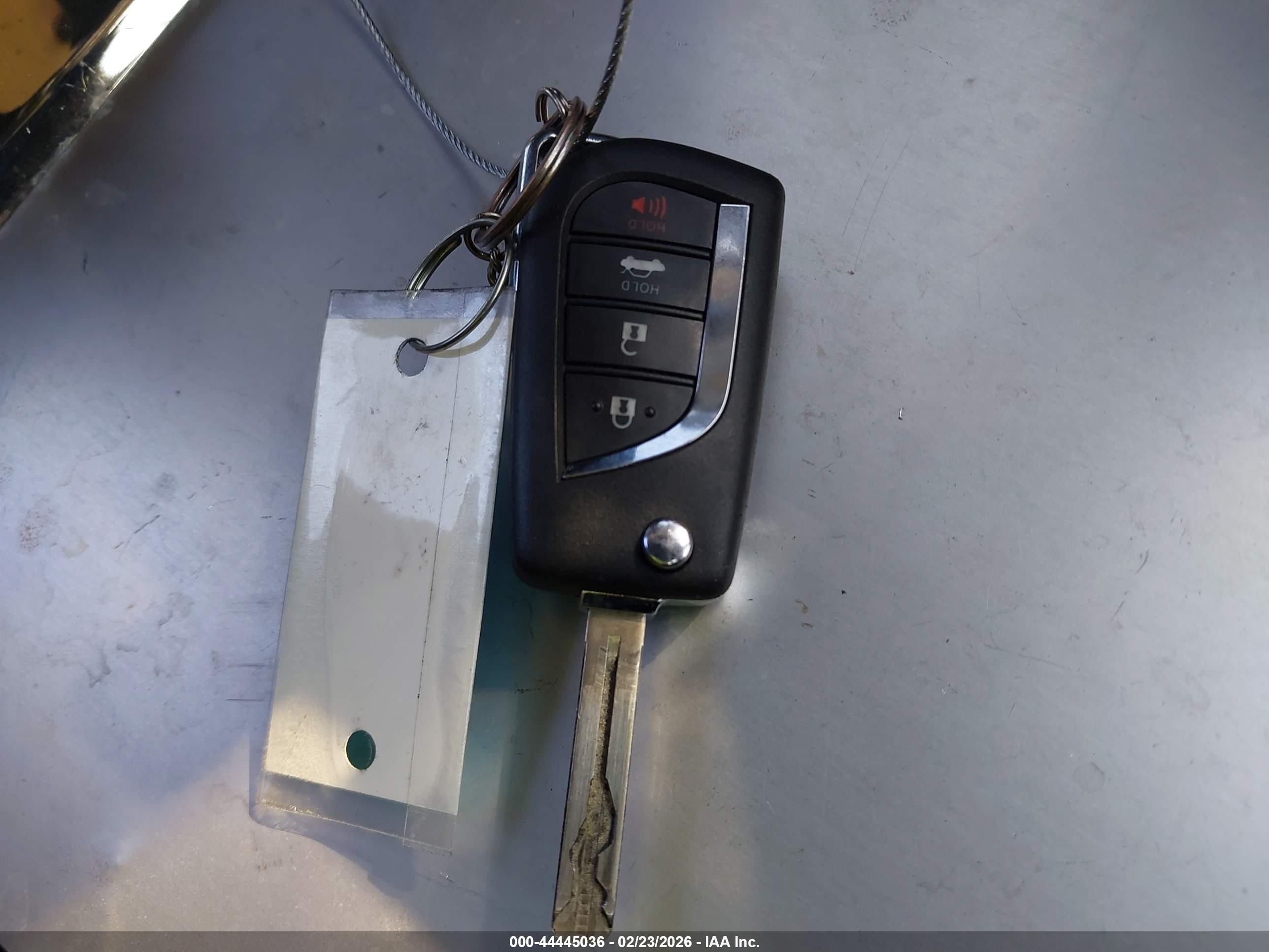 TOYOTA COROLLA image 11