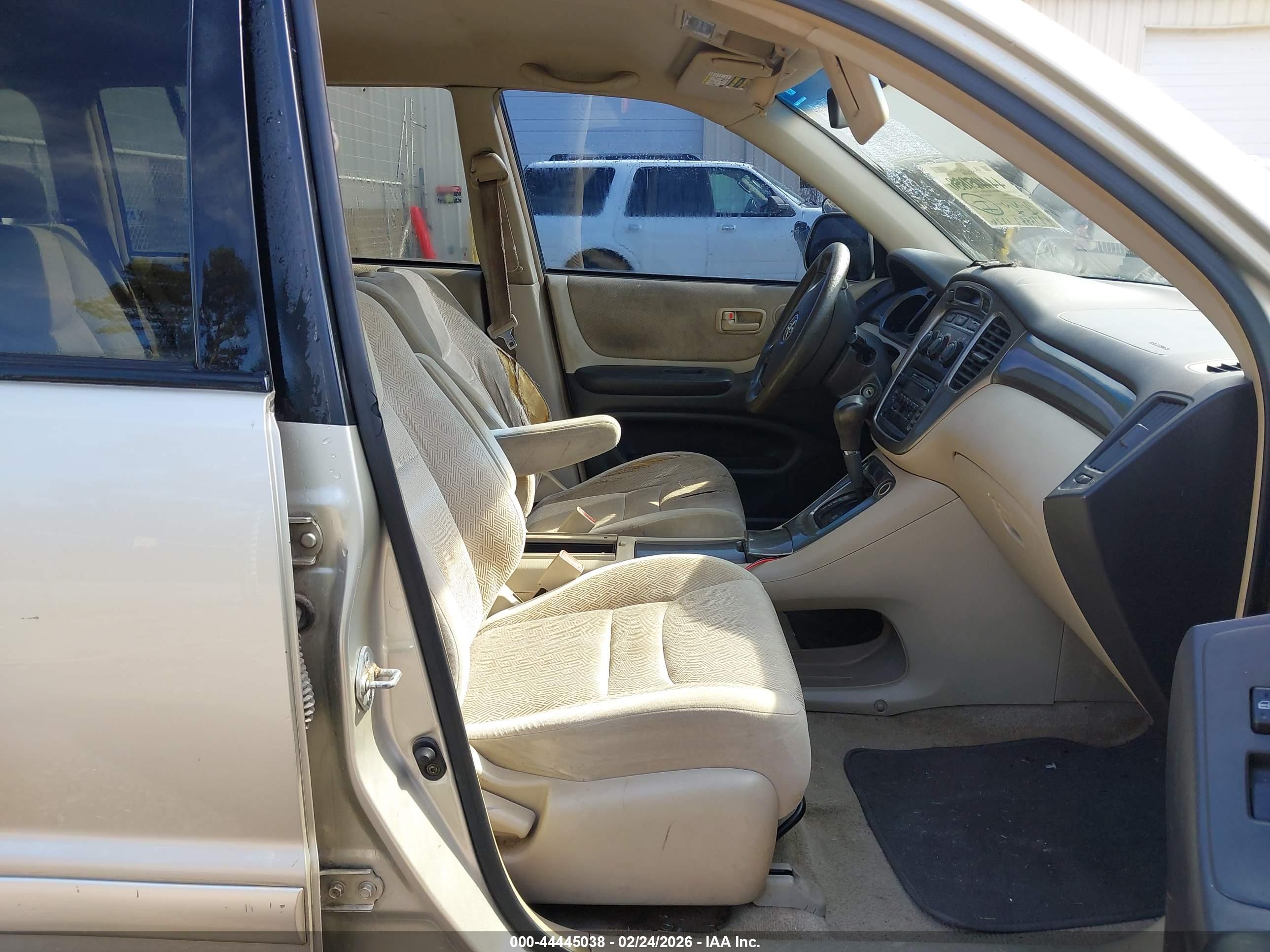 TOYOTA HIGHLANDER image 5