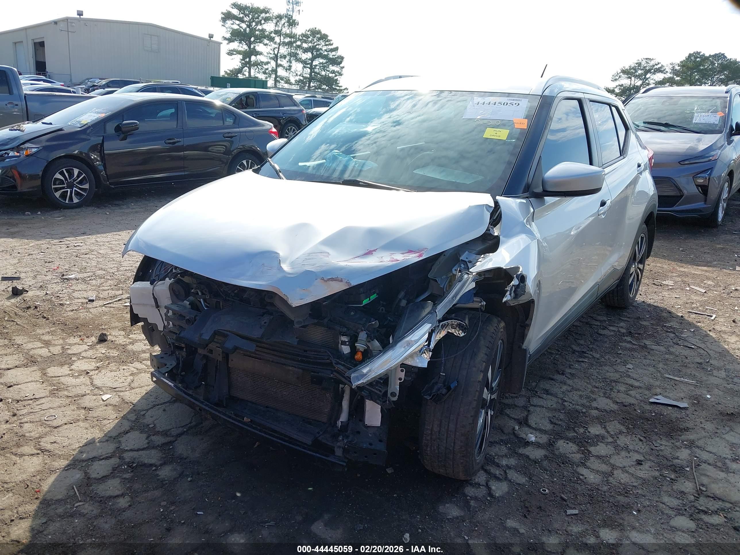 NISSAN KICKS image 6