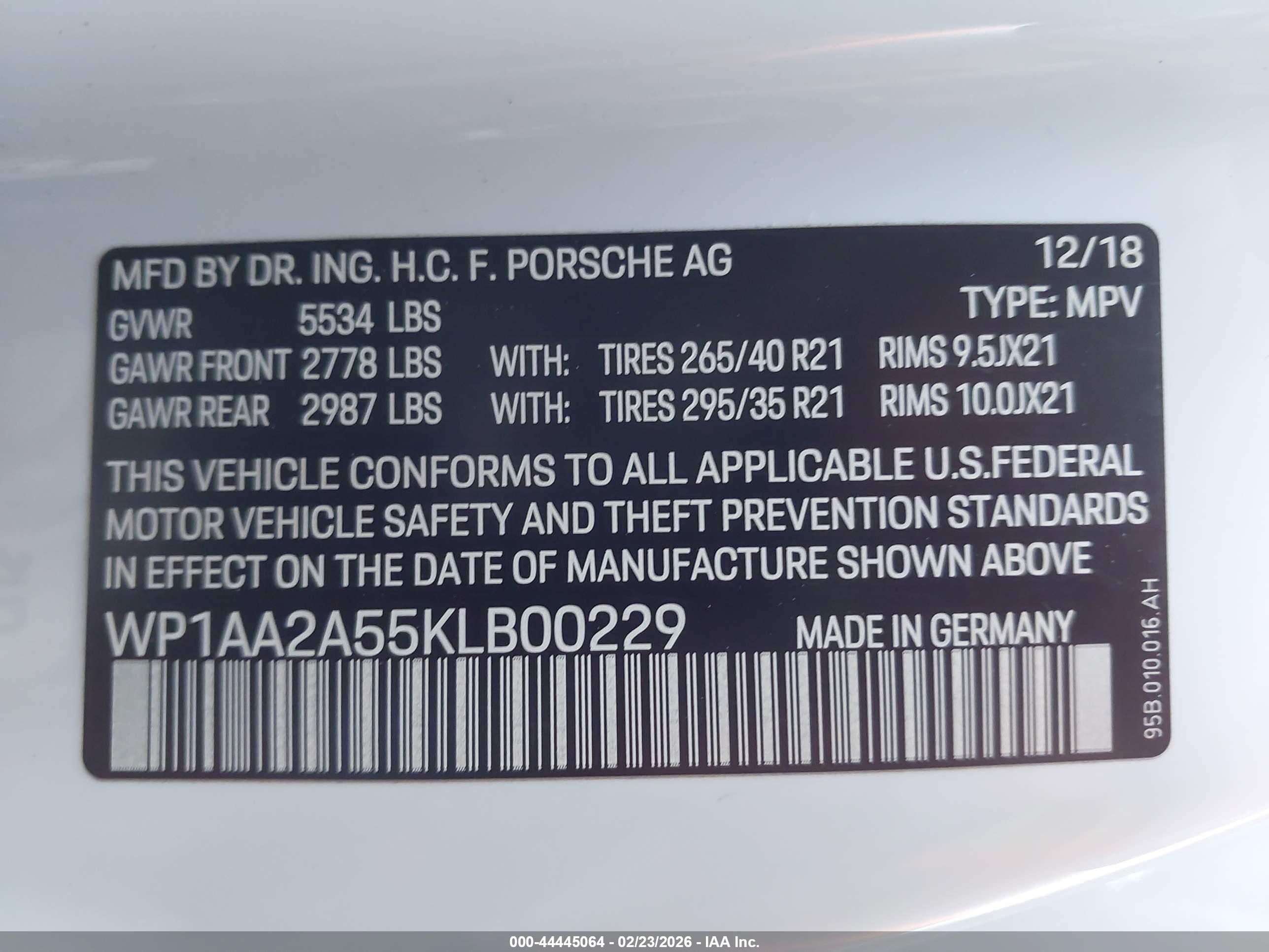 PORSCHE MACAN image 9