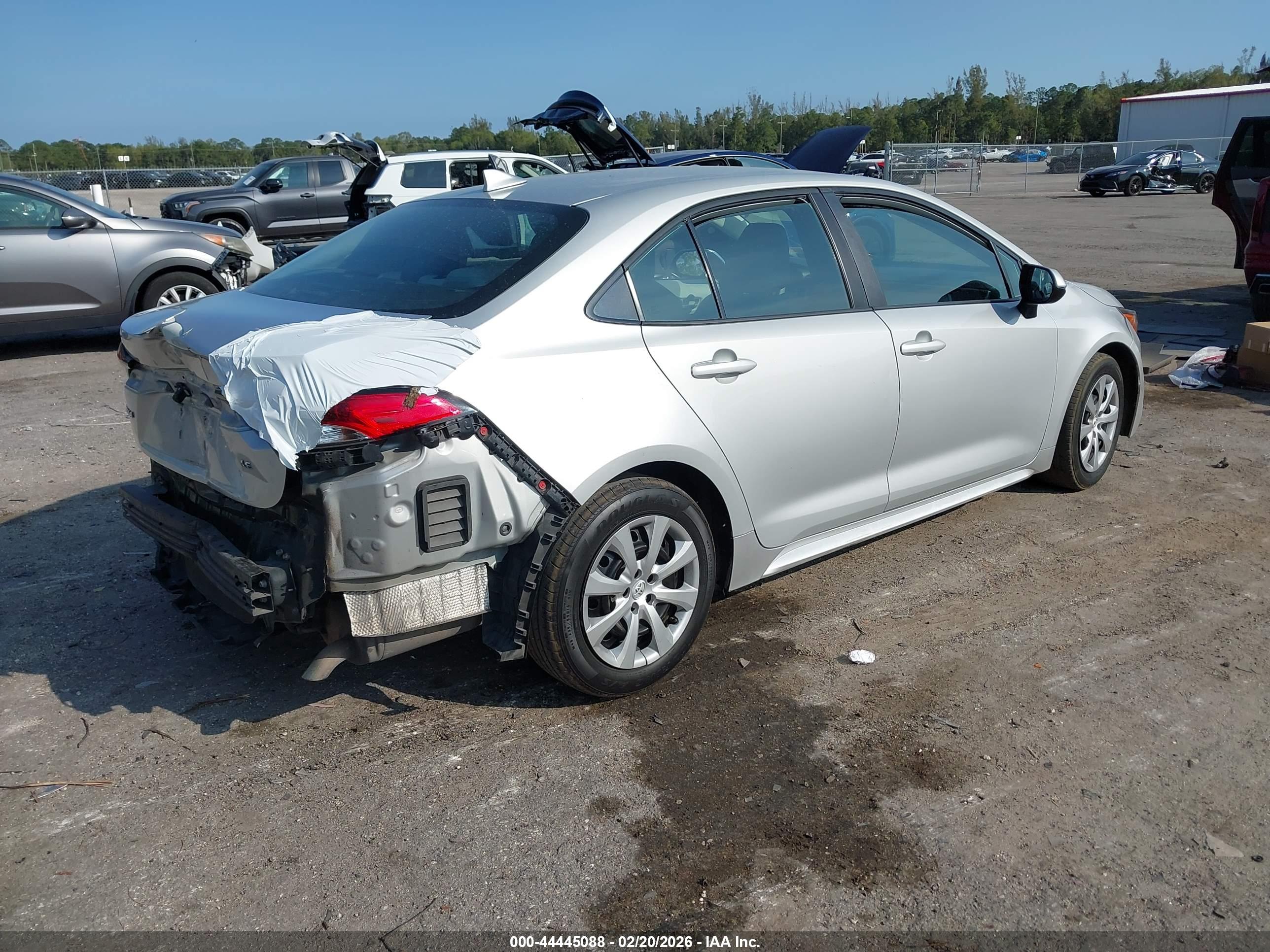 TOYOTA COROLLA image 4