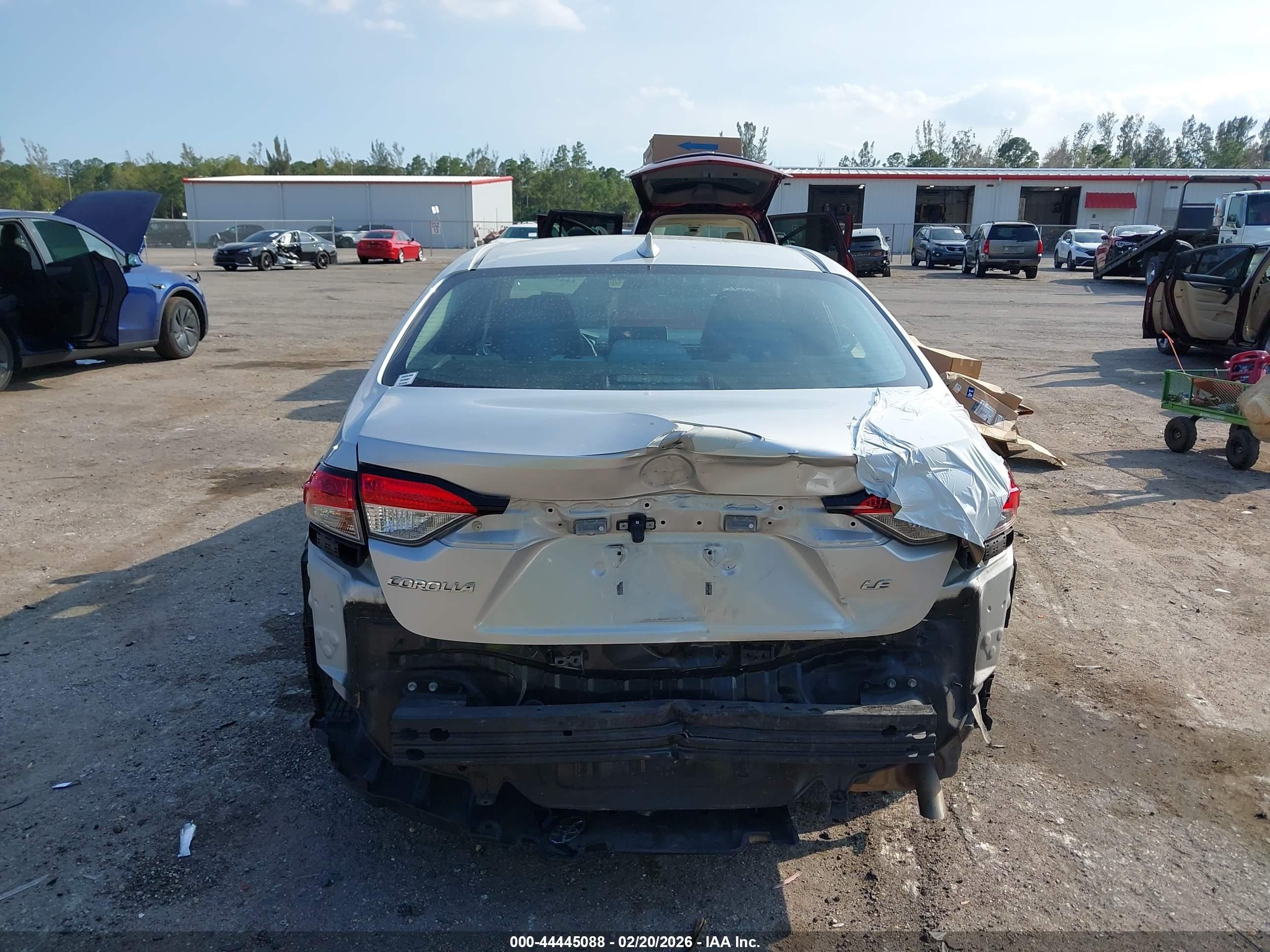 TOYOTA COROLLA image 6
