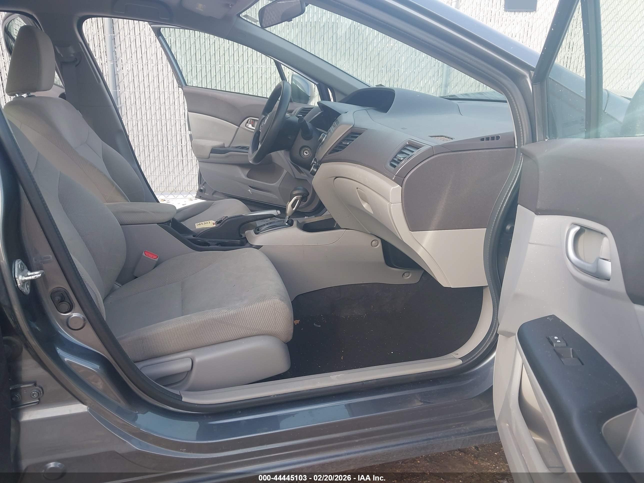 HONDA CIVIC image 5