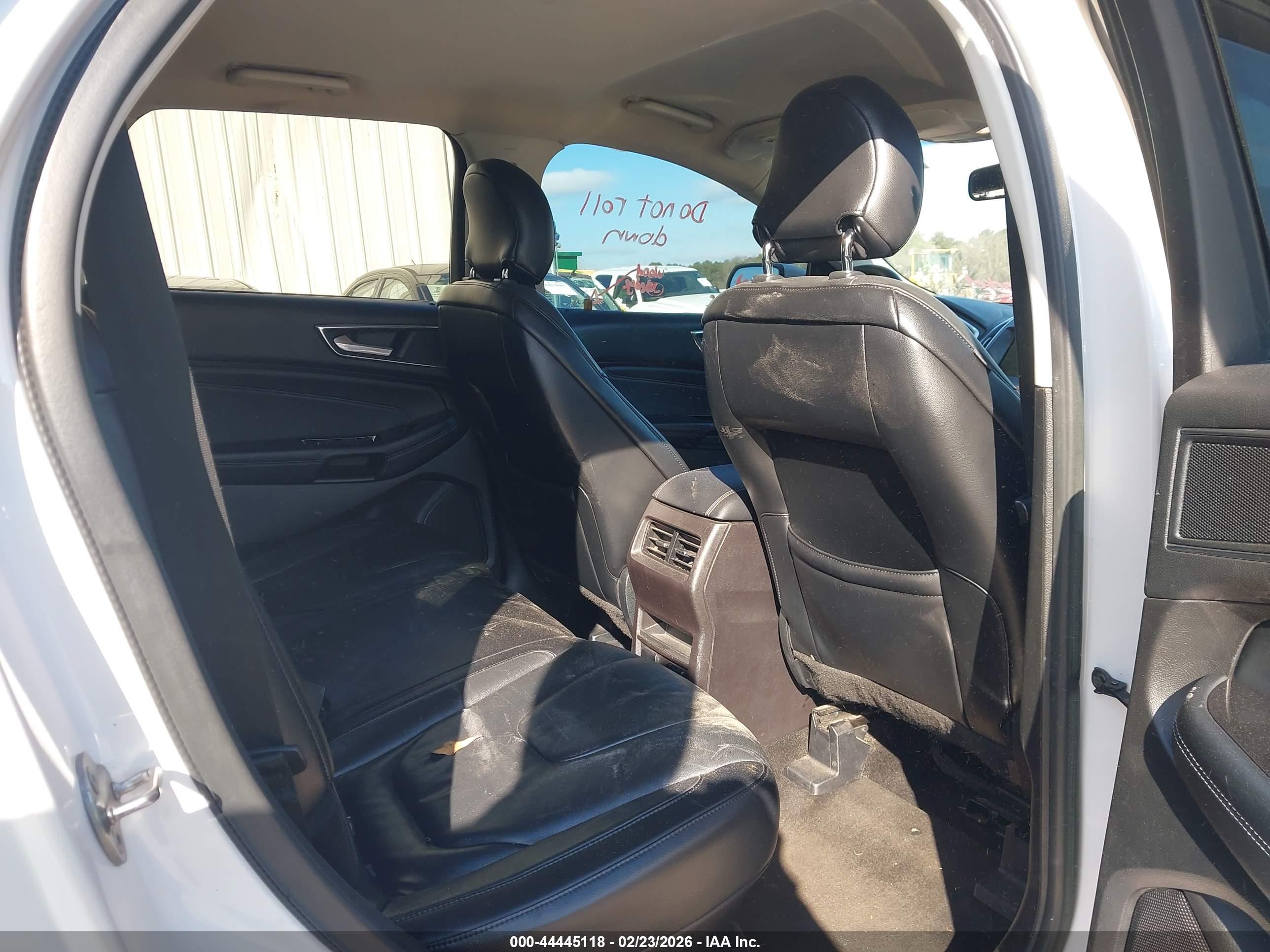 FORD EDGE image 8