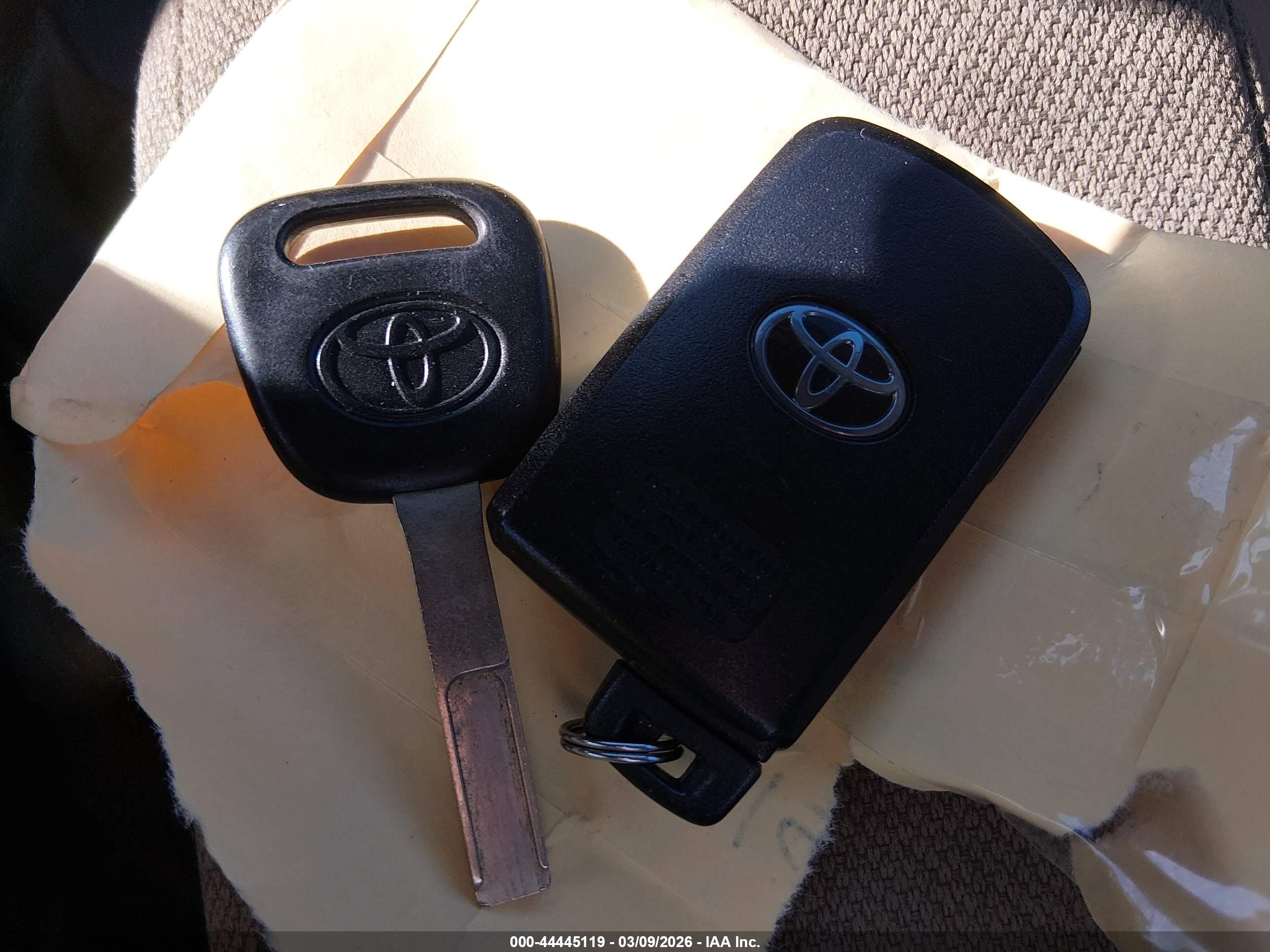 TOYOTA TACOMA image 11