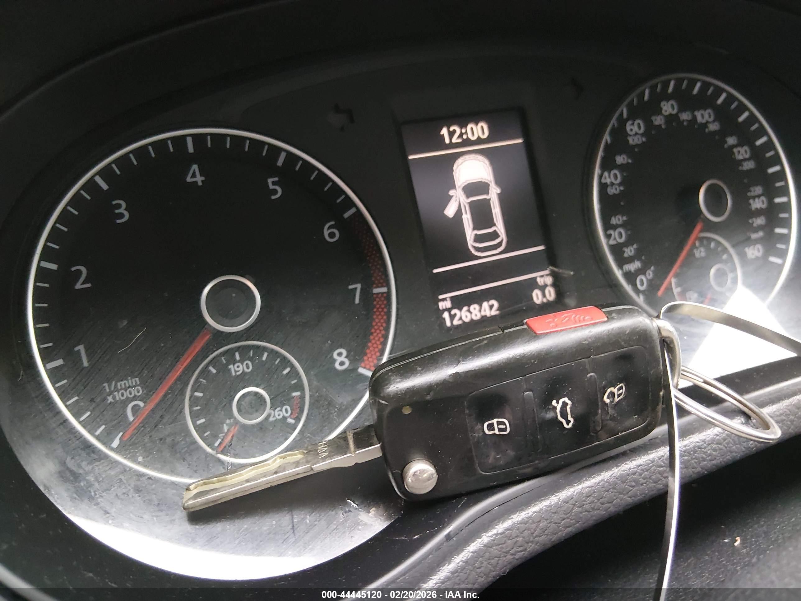 VOLKSWAGEN PASSAT image 11
