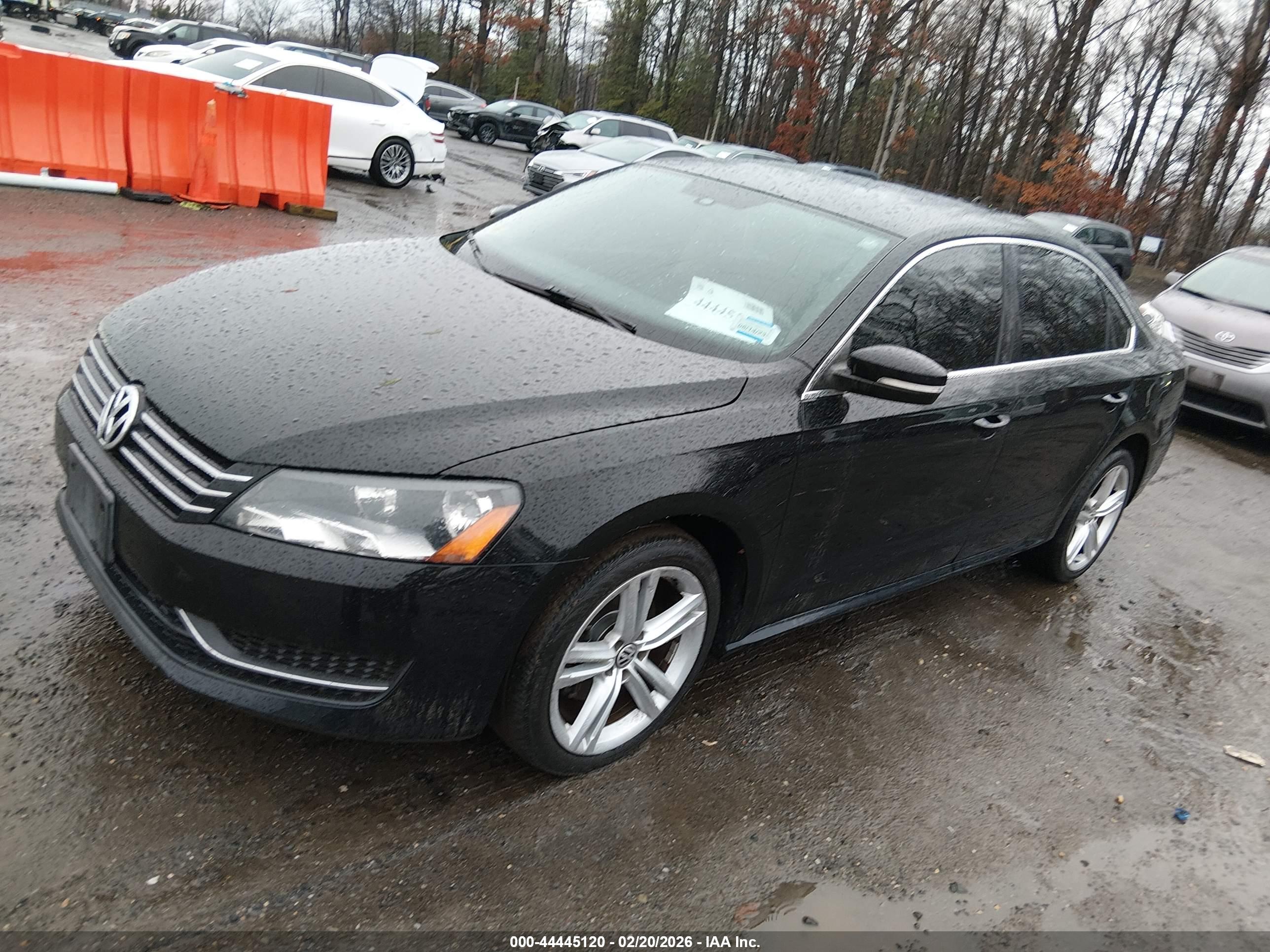 VOLKSWAGEN PASSAT image 2