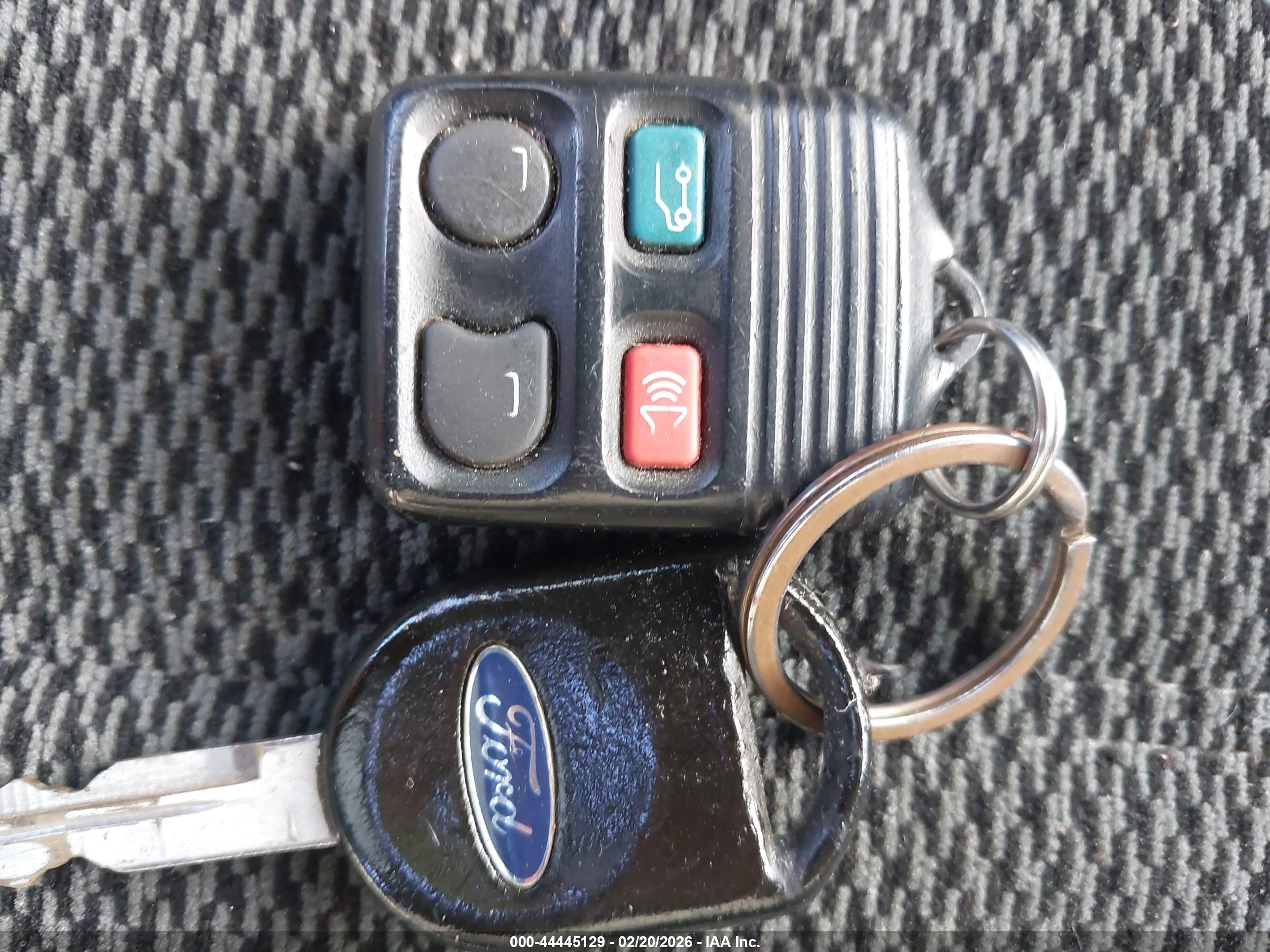 FORD EXPLORER image 11