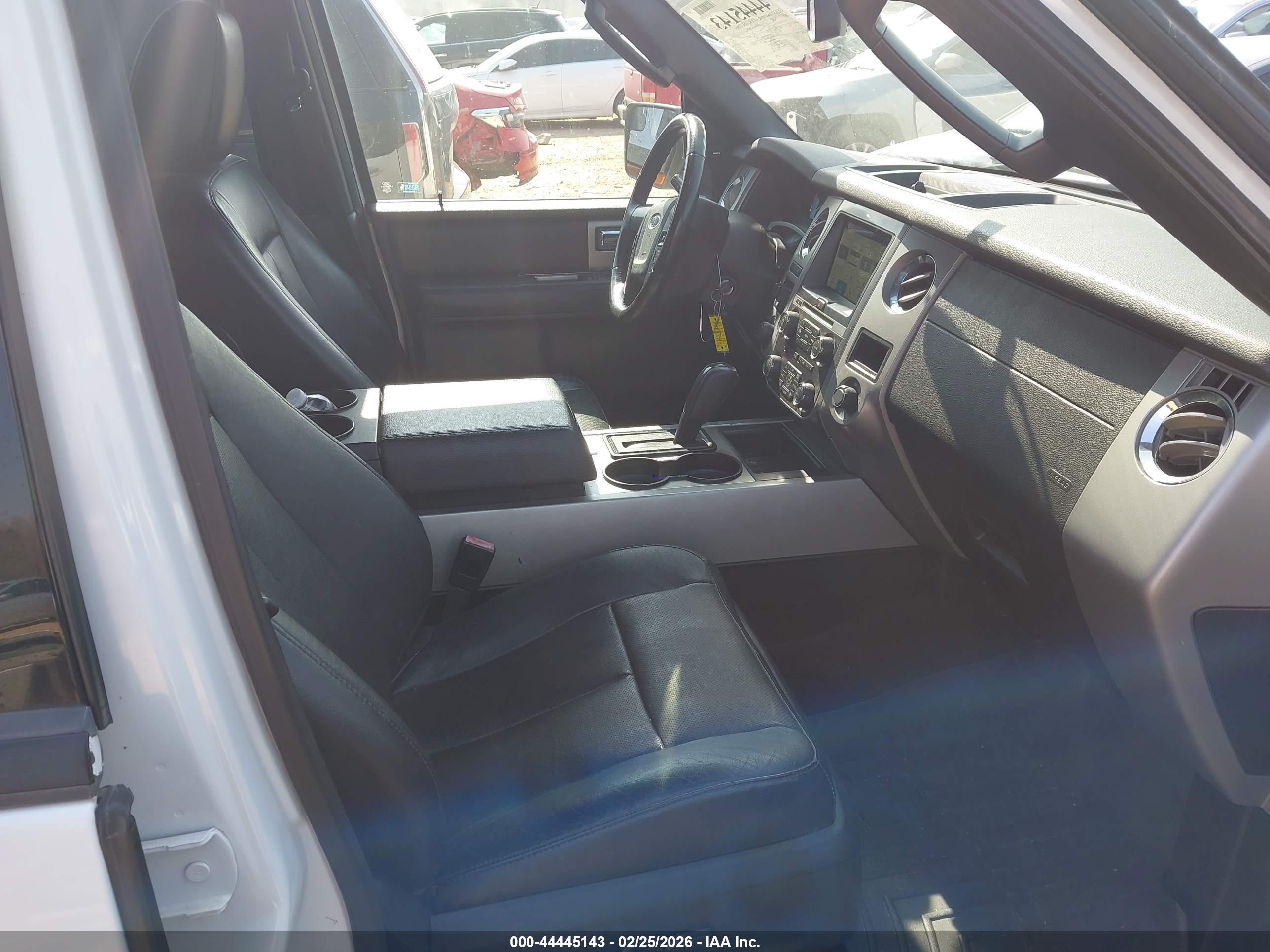 FORD EXPEDITION image 5