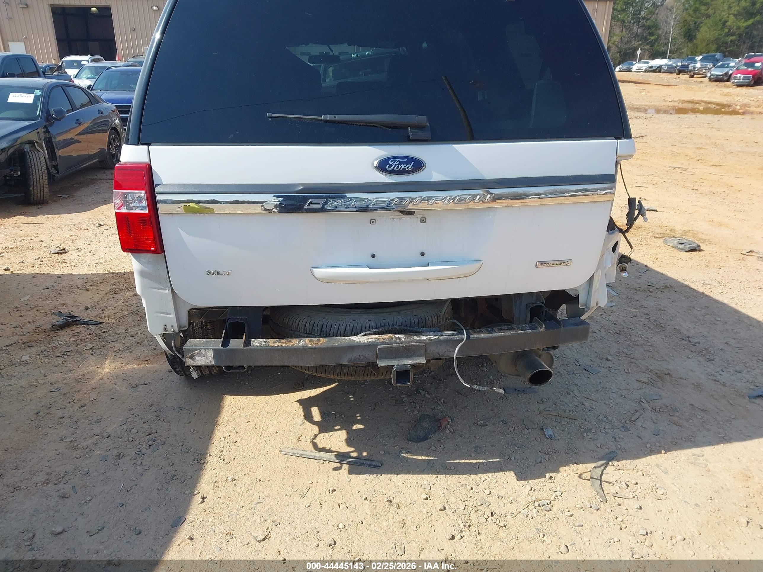 FORD EXPEDITION image 6