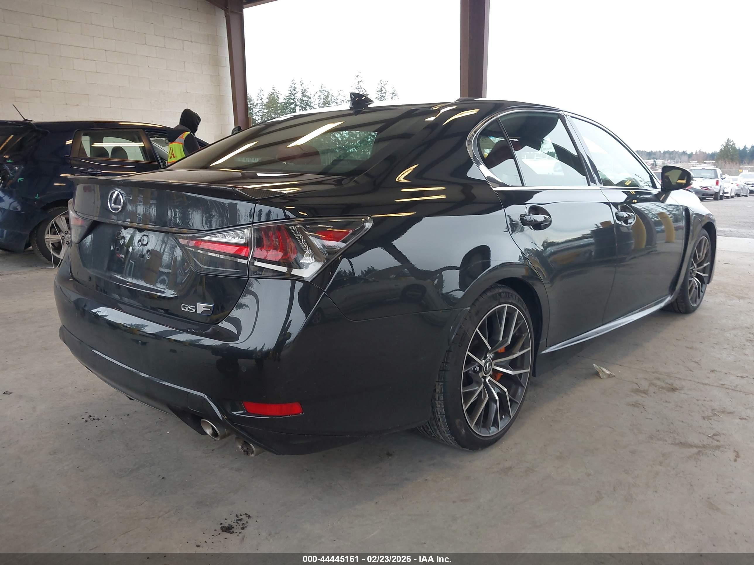 LEXUS GS image 4