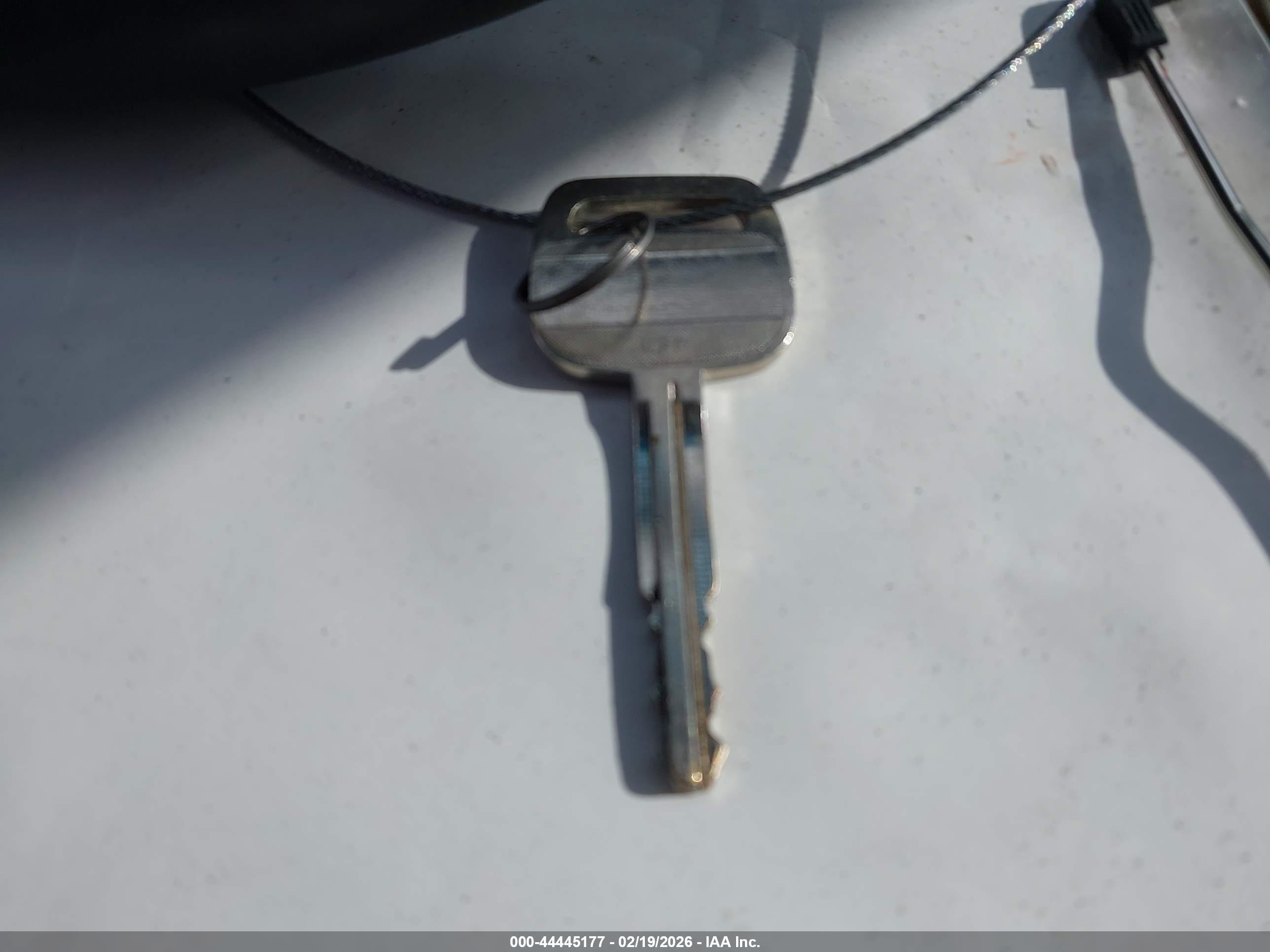 PONTIAC VIBE image 11