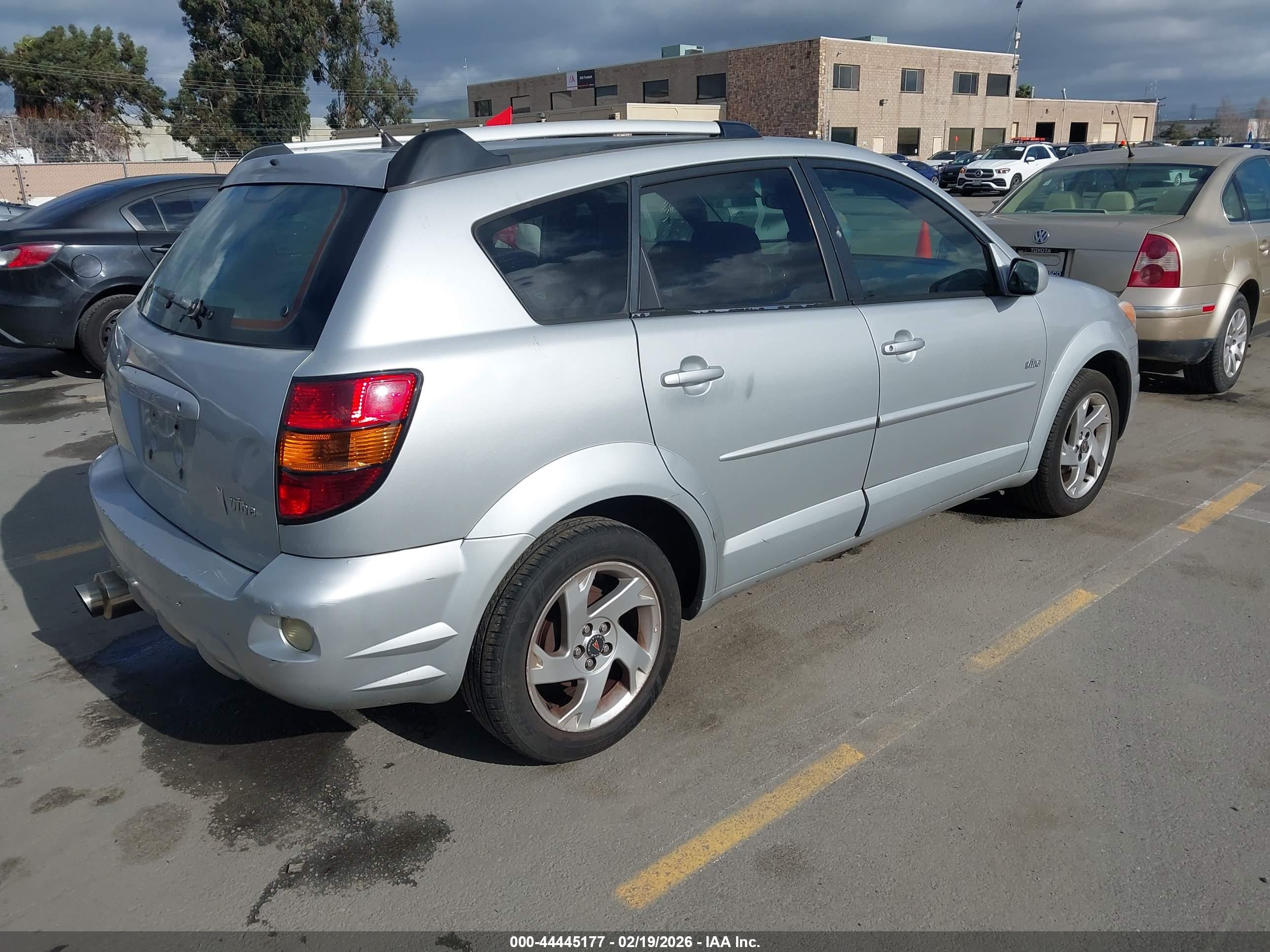 PONTIAC VIBE image 4