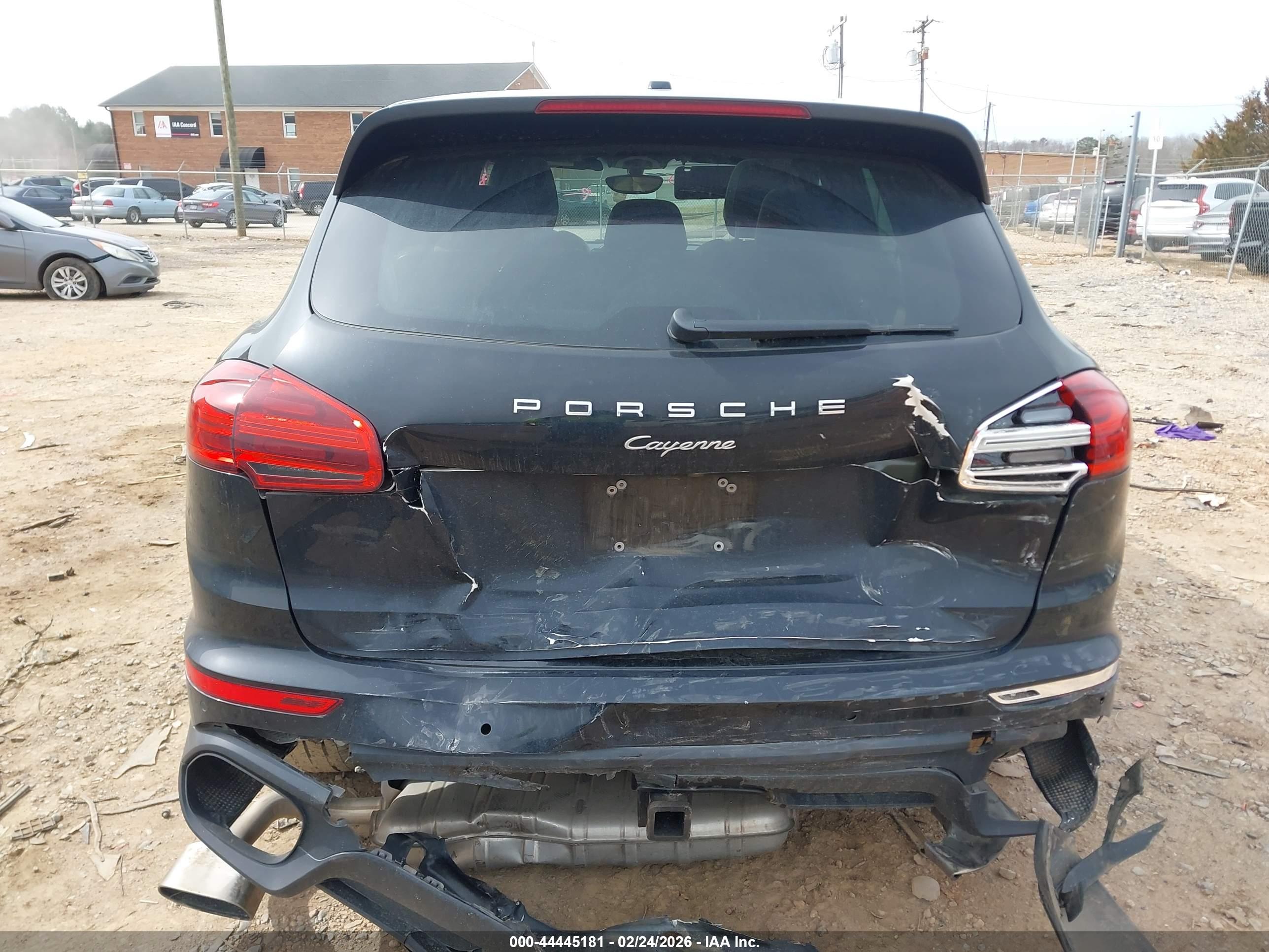 PORSCHE CAYENNE image 6