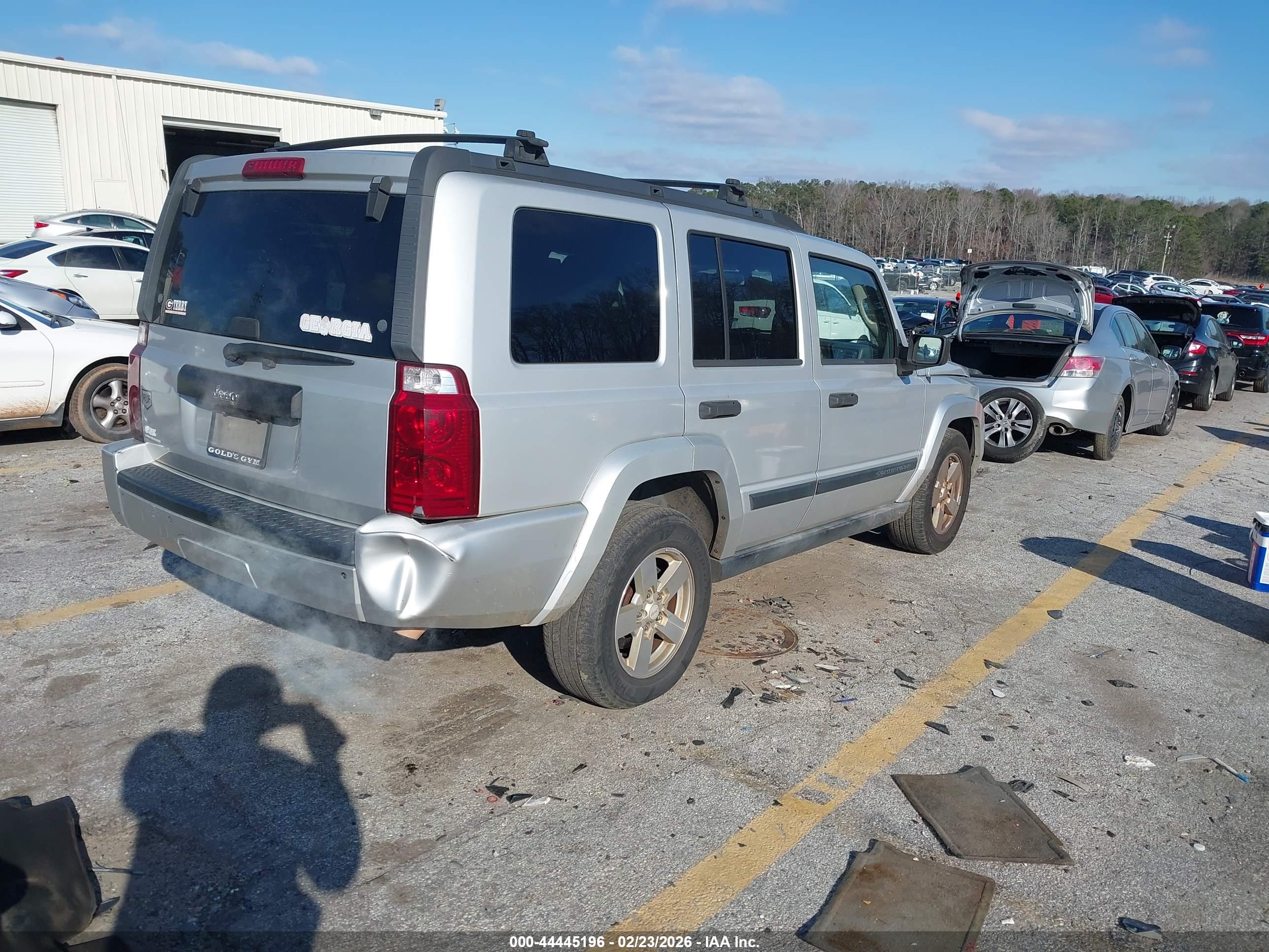 JEEP COMMANDER image 4