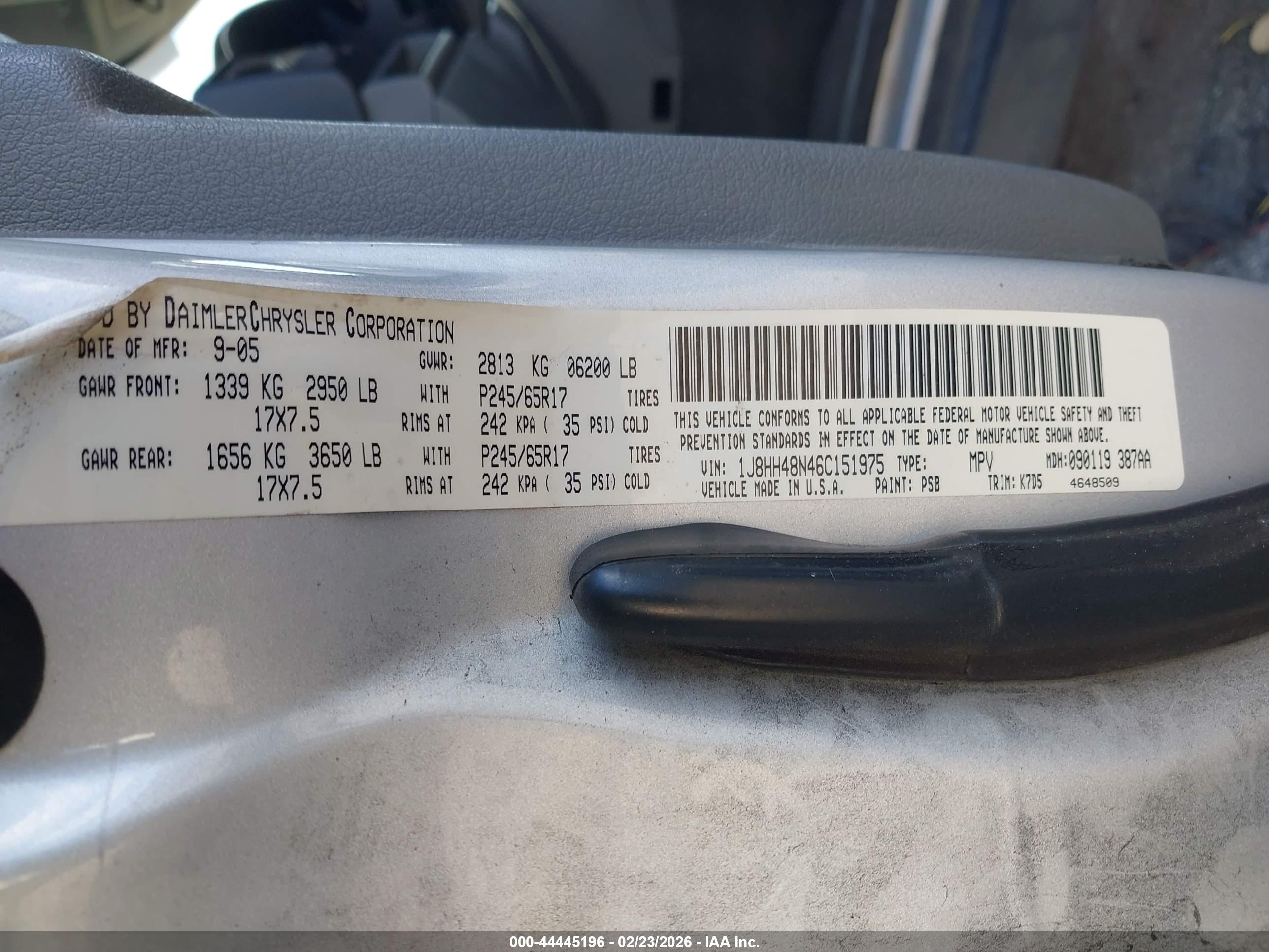 JEEP COMMANDER image 9