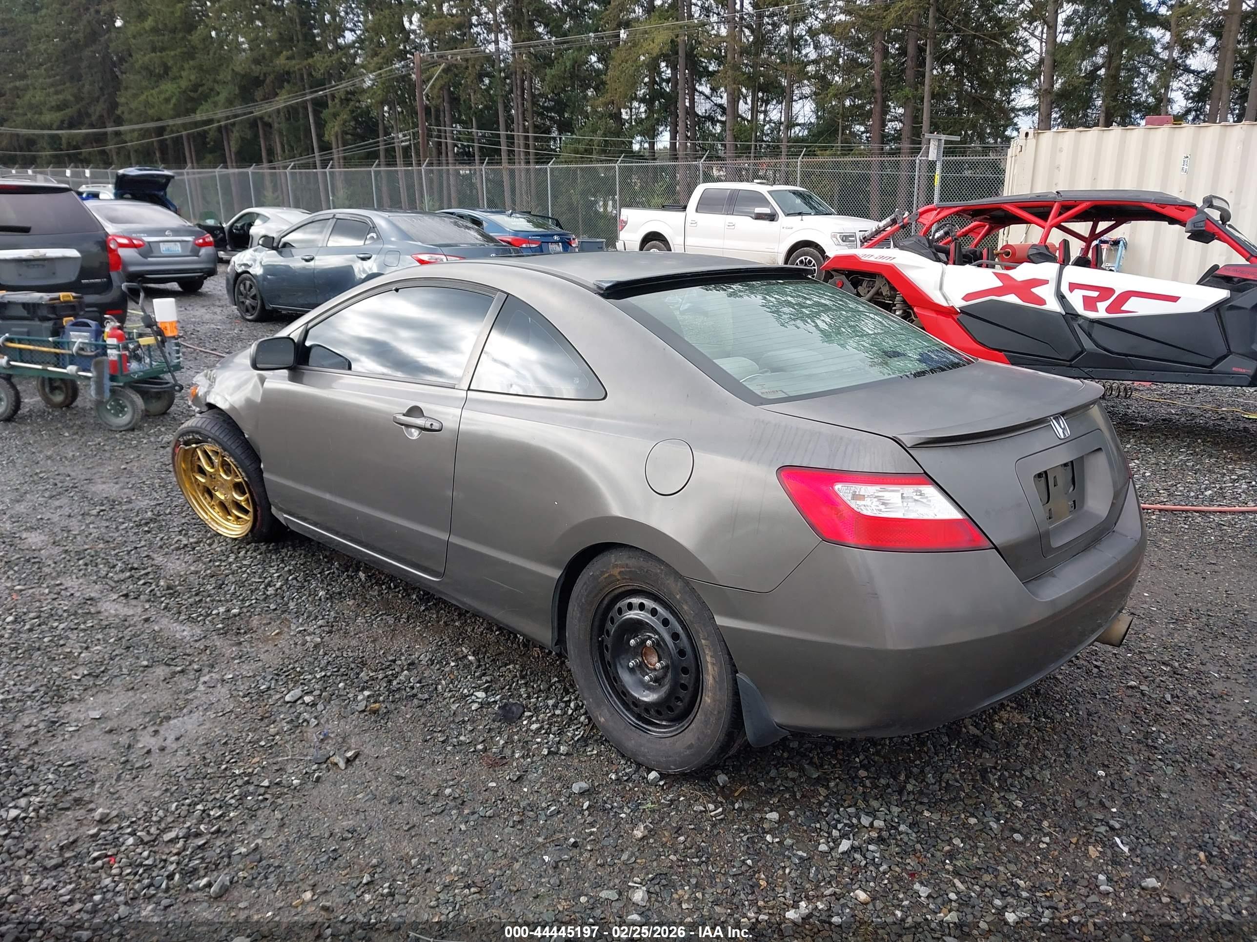 HONDA CIVIC image 3