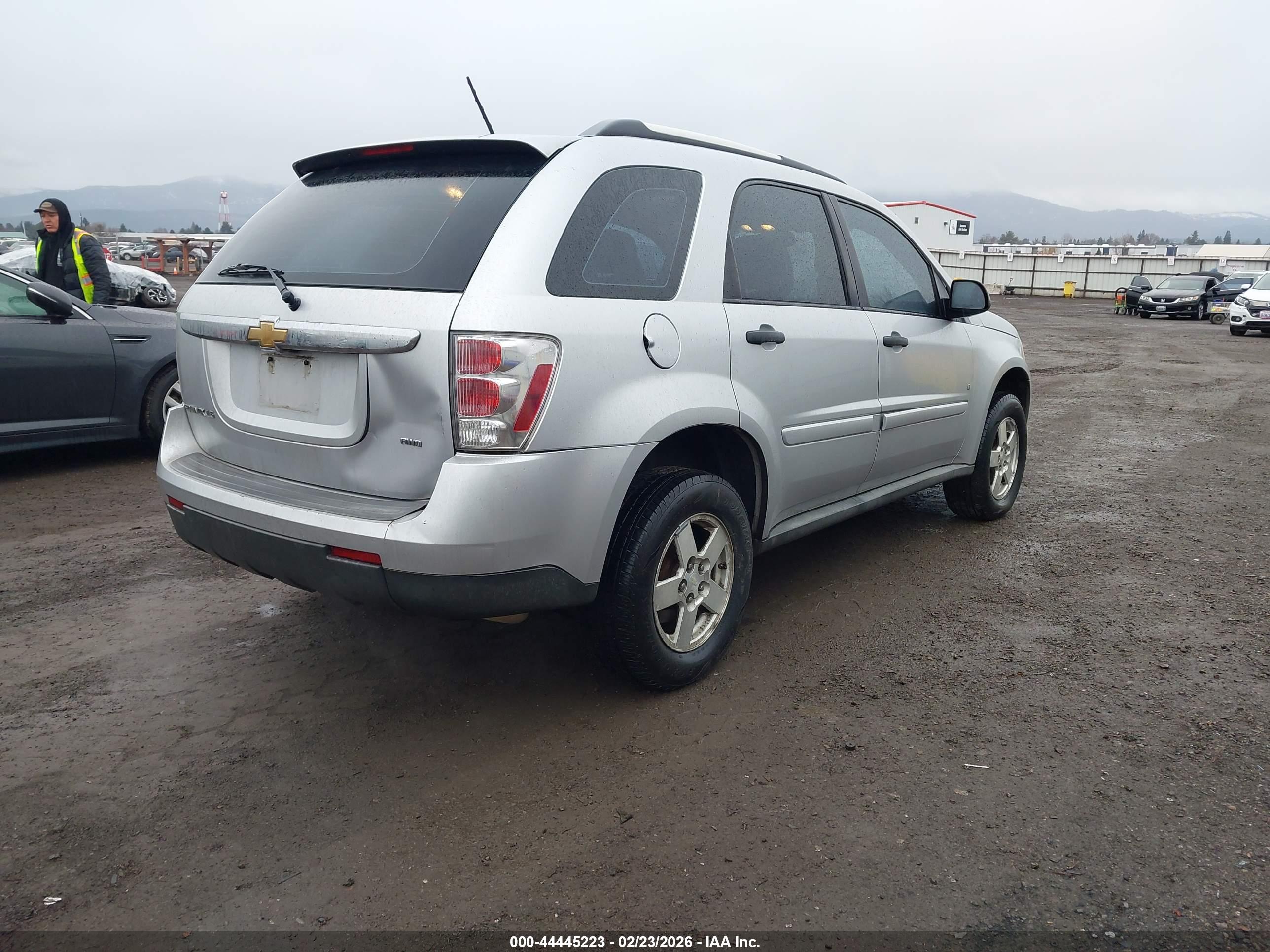 CHEVROLET EQUINOX image 4