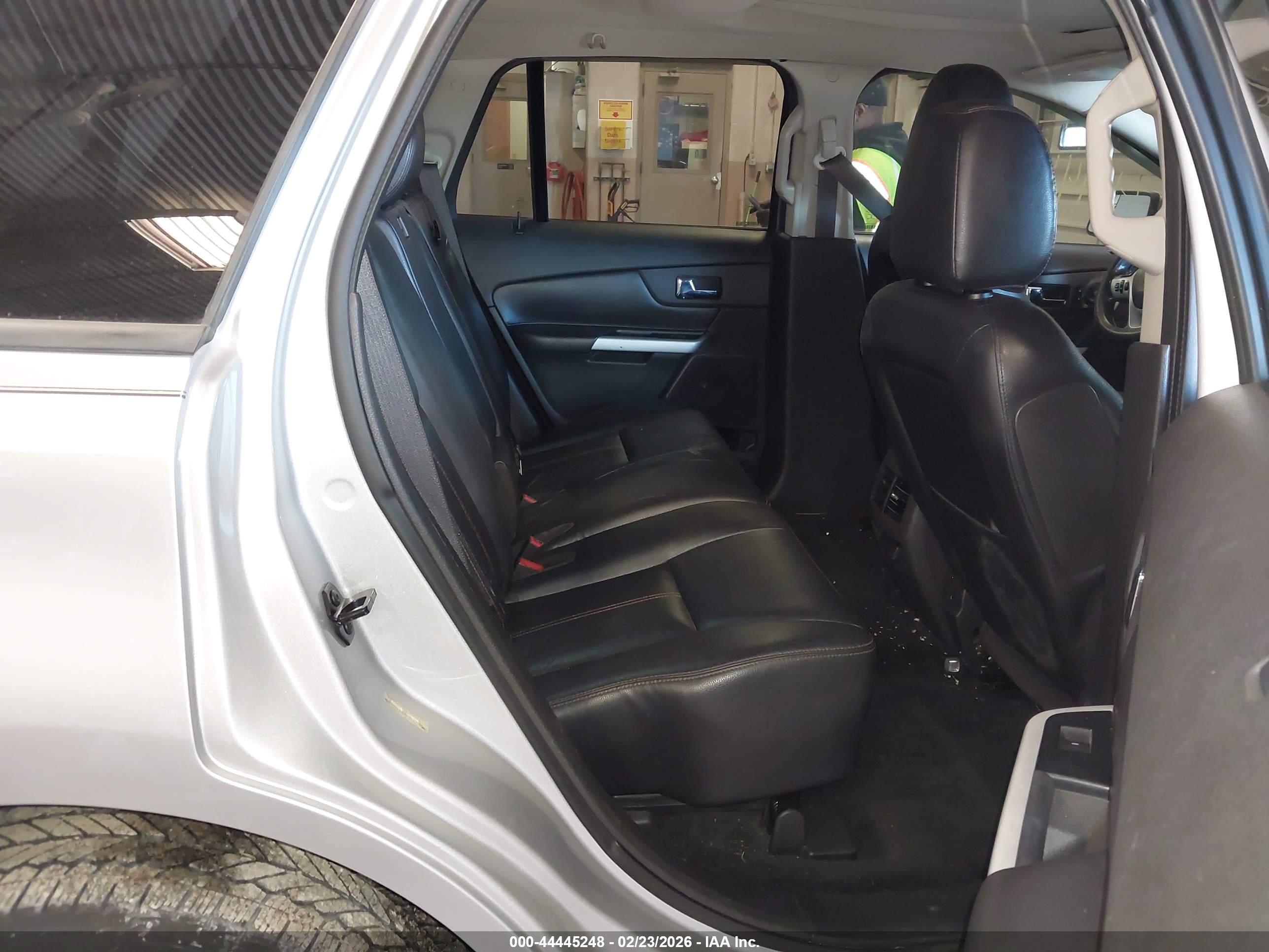 FORD EDGE image 8