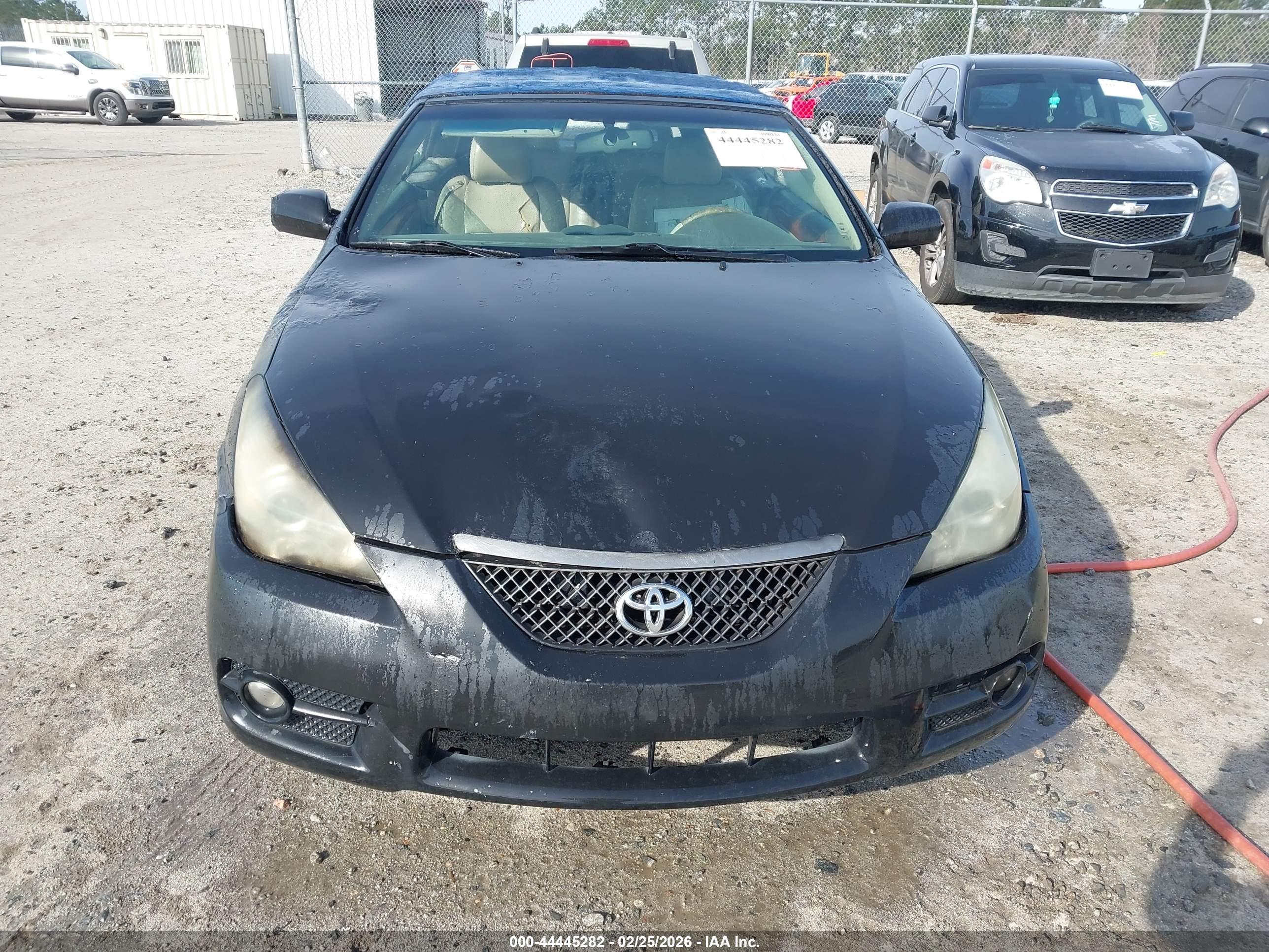 TOYOTA CAMRY image 6