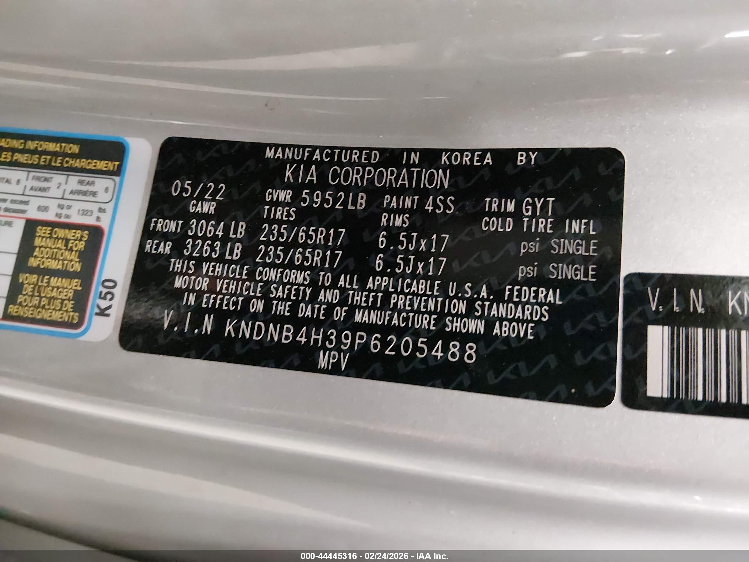 KIA CARNIVAL image 9