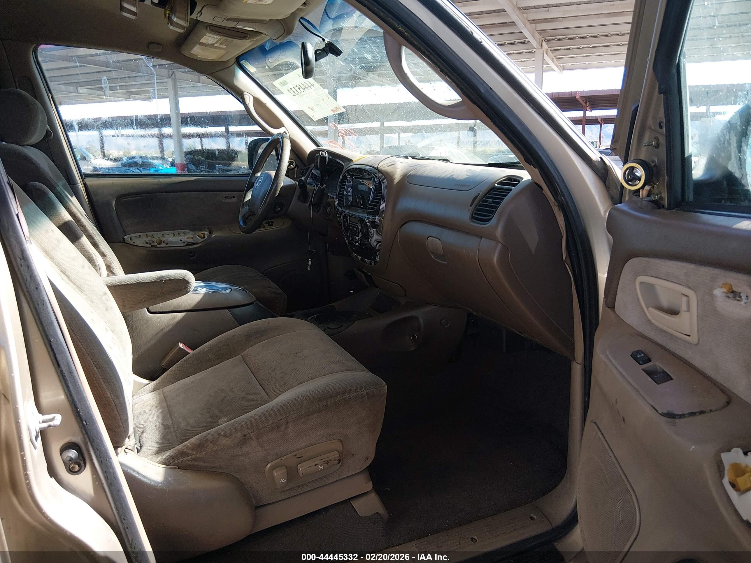 TOYOTA SEQUOIA image 5