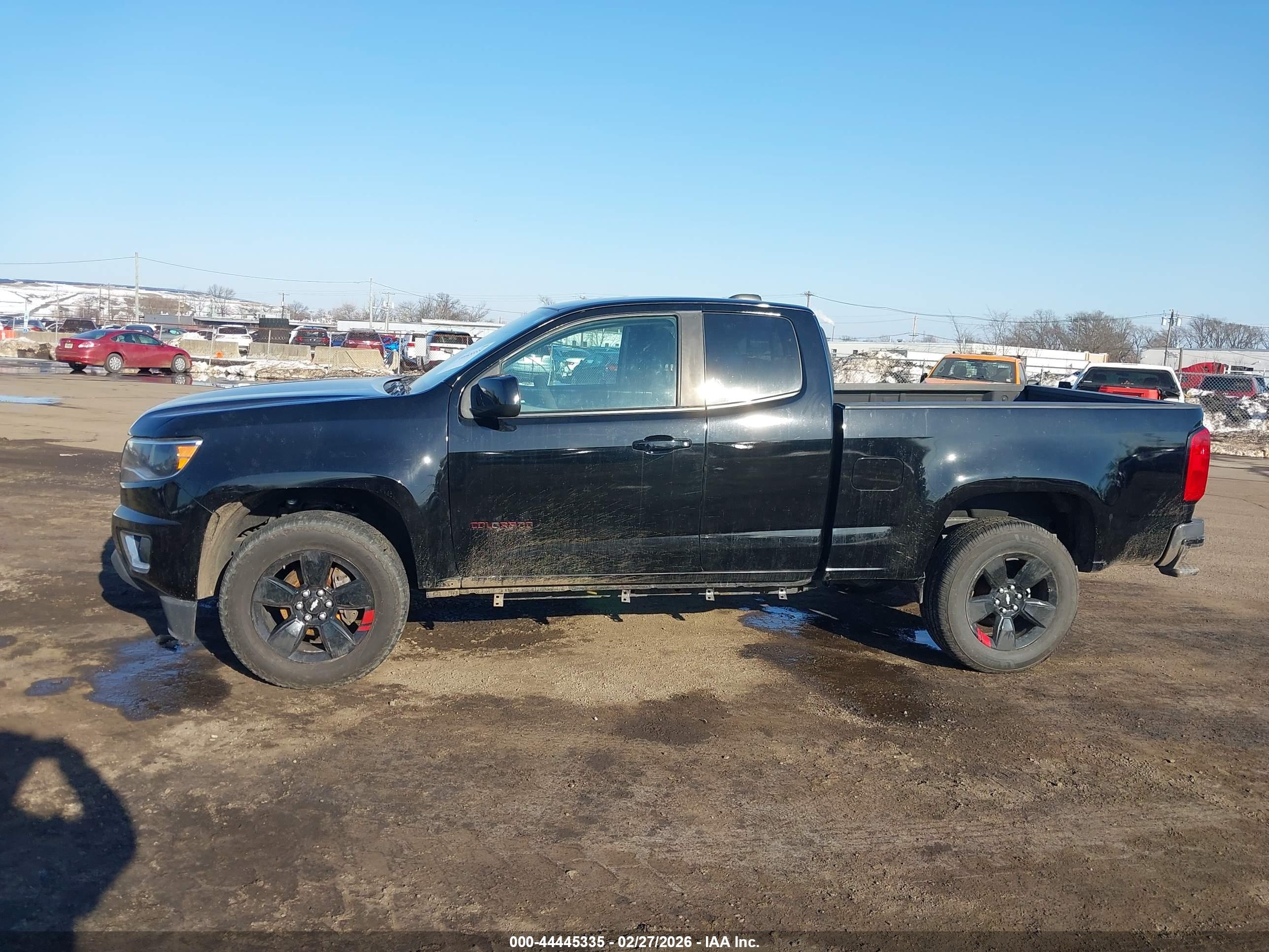 CHEVROLET COLORADO image 6