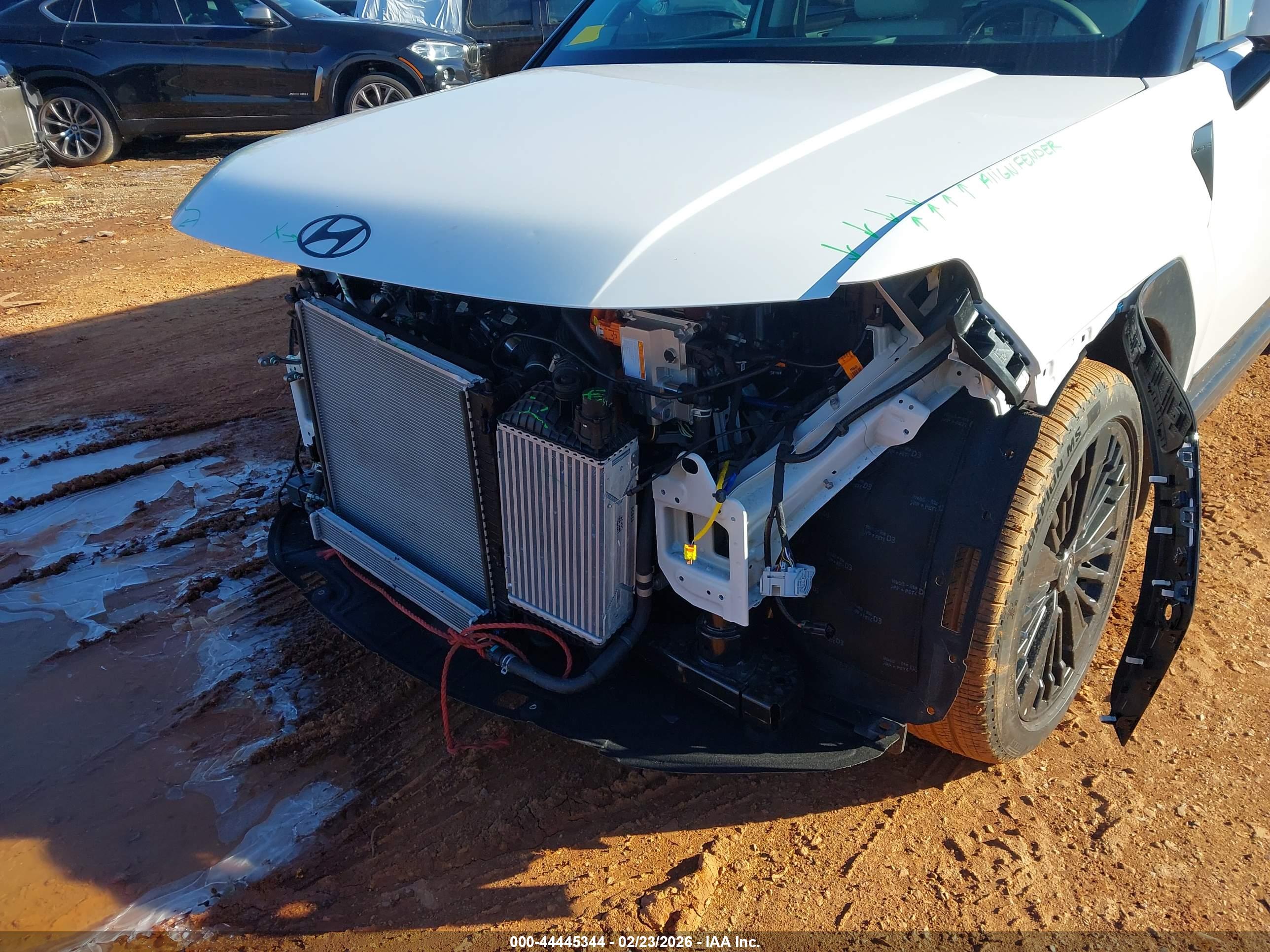 HYUNDAI SANTA image 6