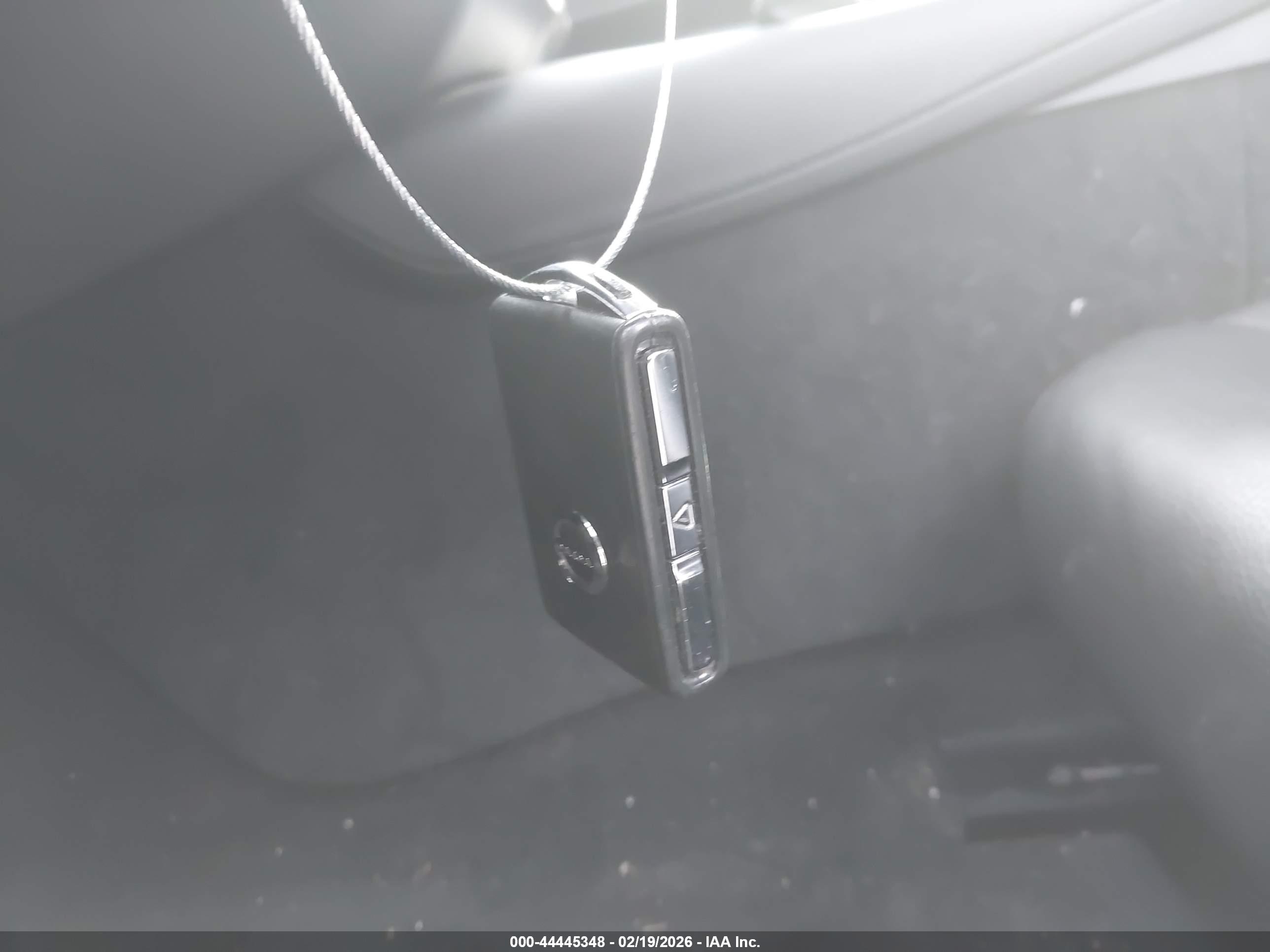 VOLVO S90 image 11