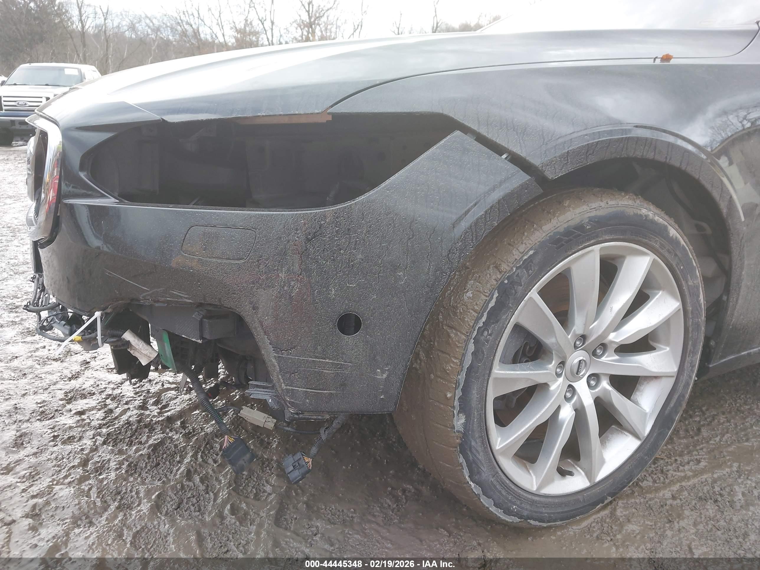 VOLVO S90 image 6