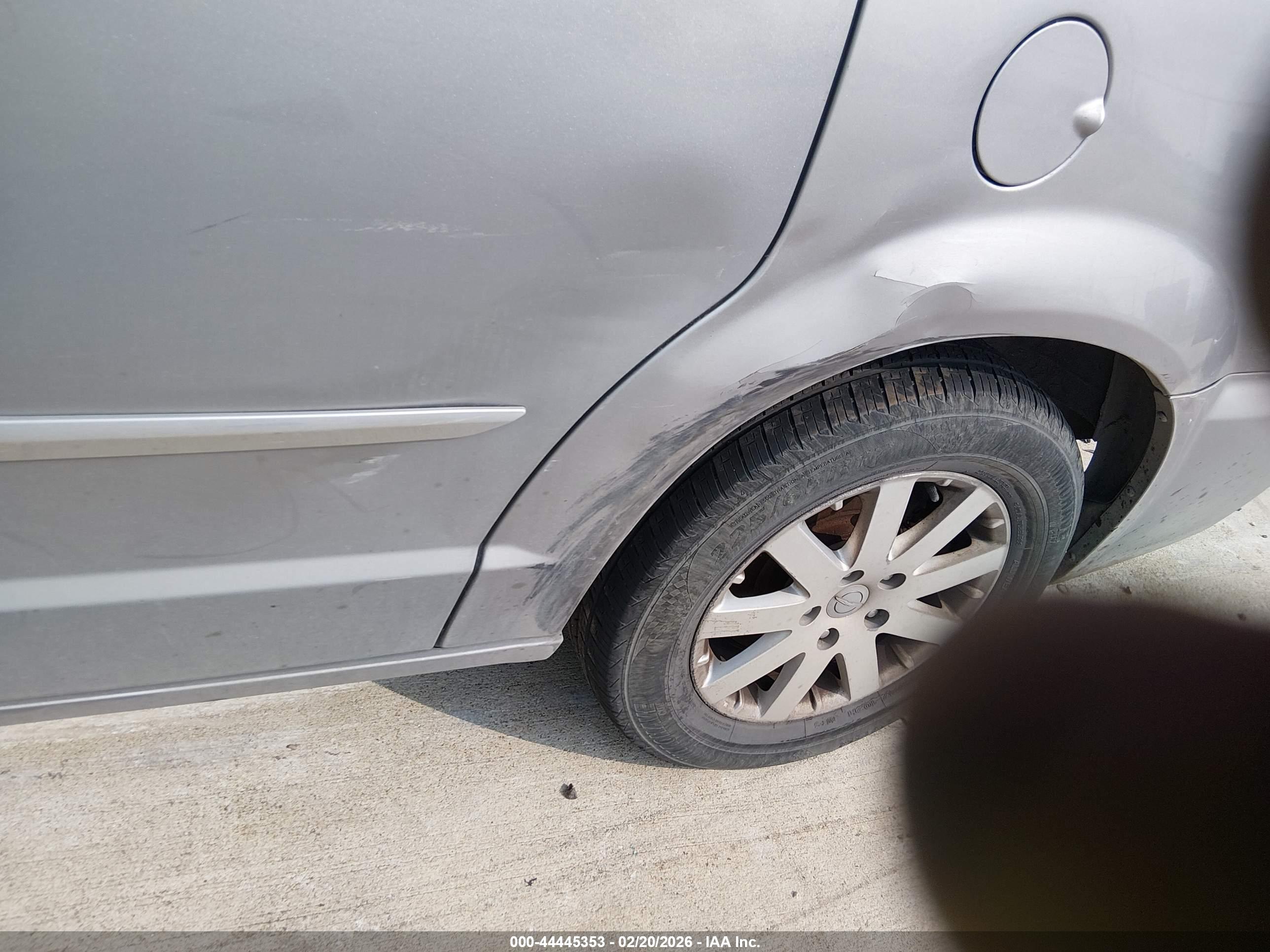 CHRYSLER TOWN image 6