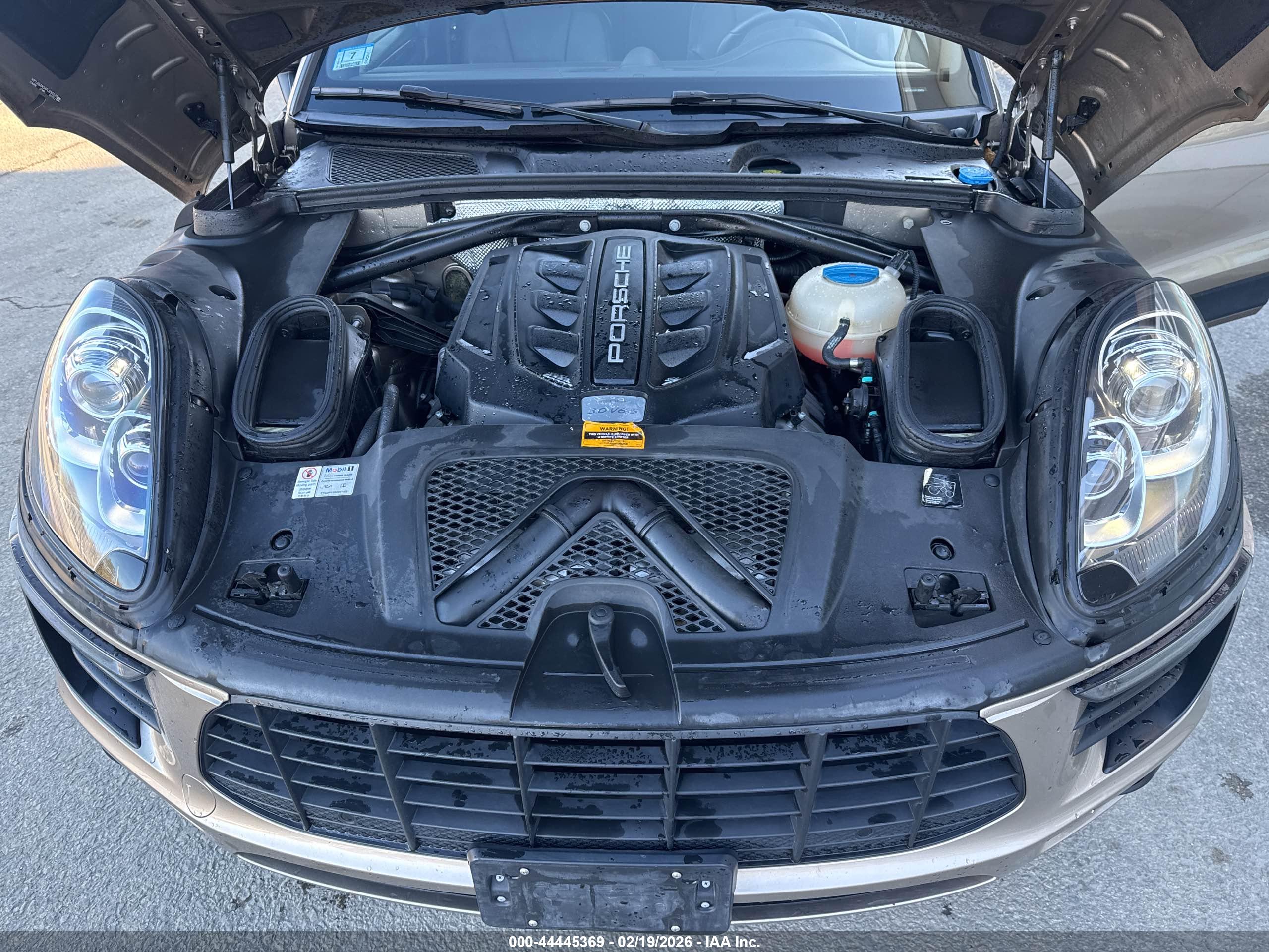 PORSCHE MACAN image 10