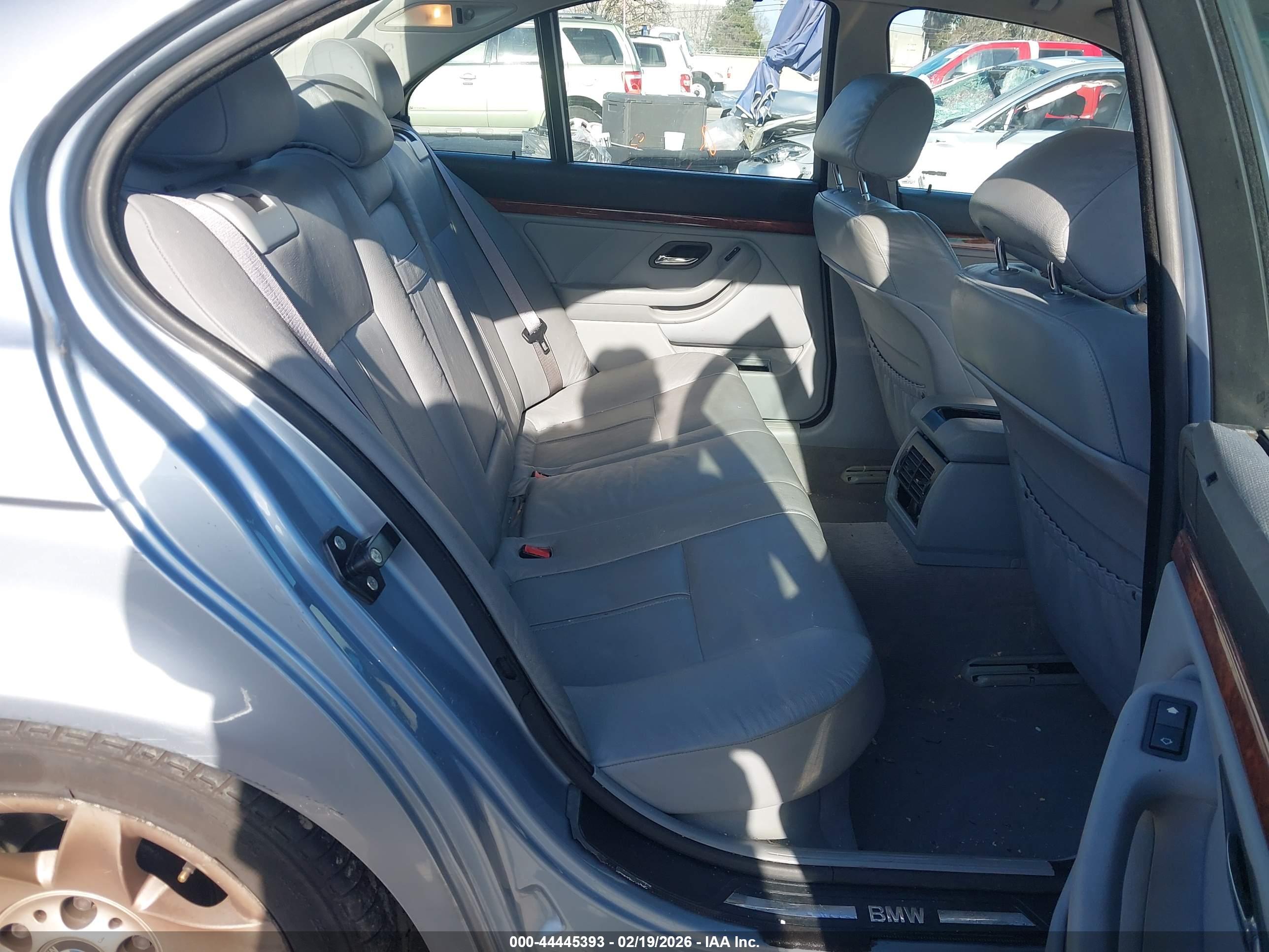BMW 525IA image 8