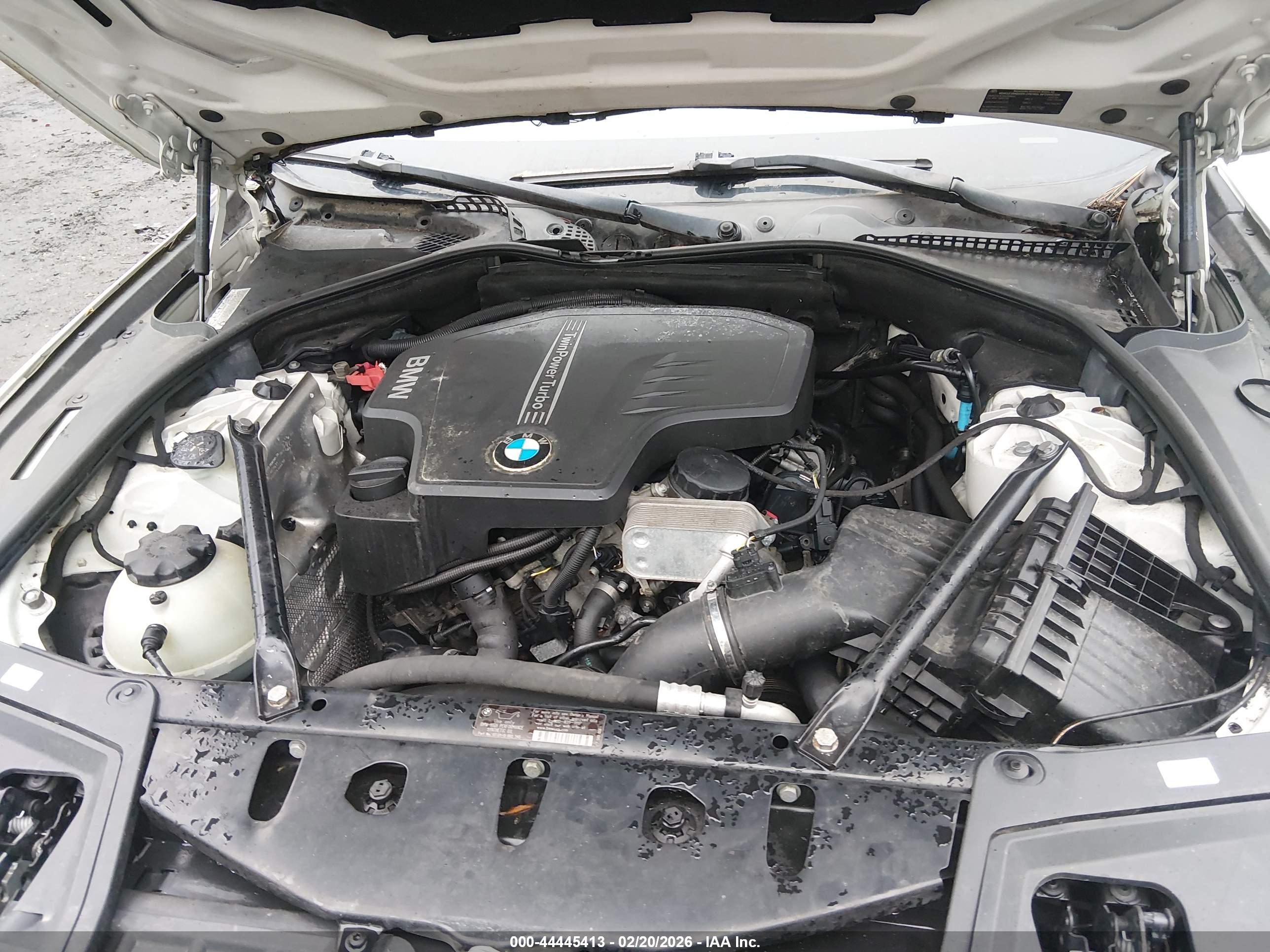 BMW 528I image 10