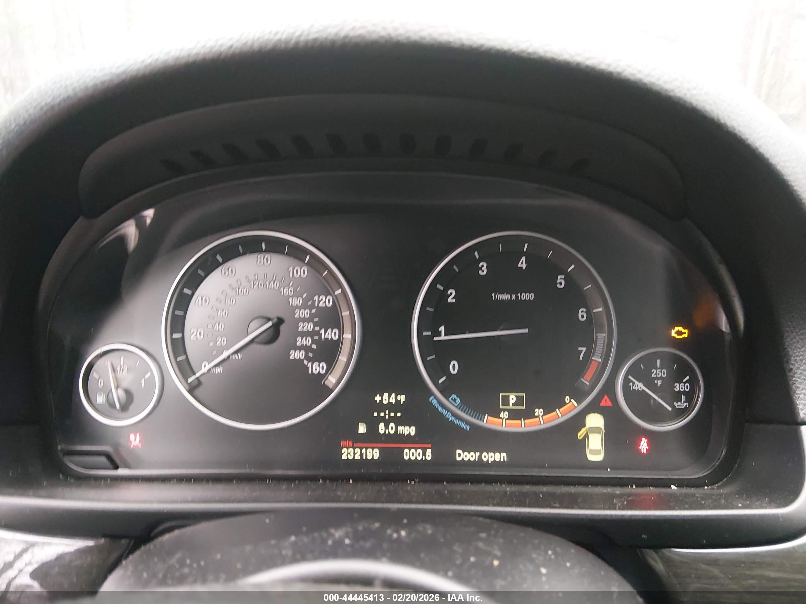 BMW 528I image 7
