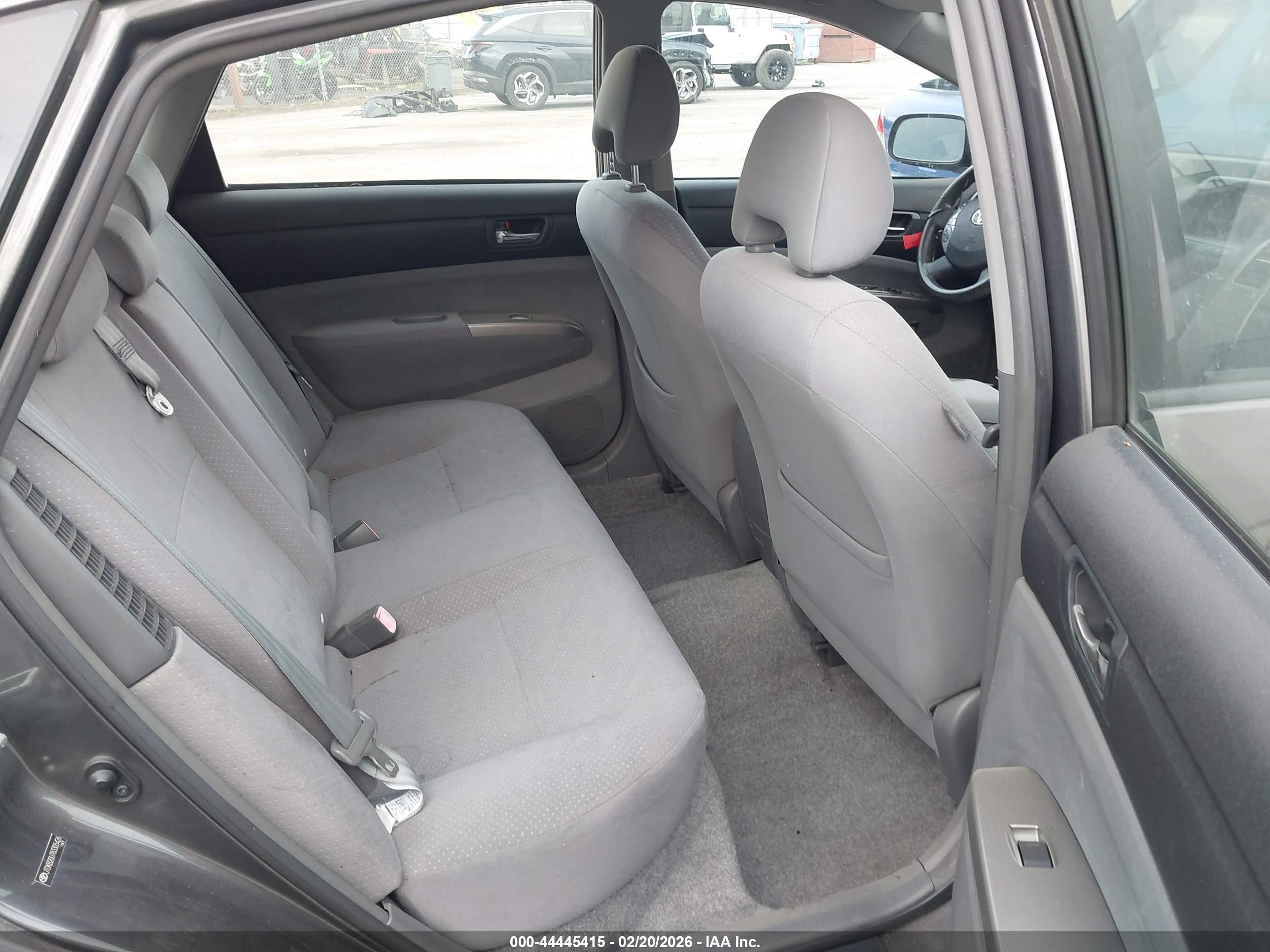 TOYOTA PRIUS image 8