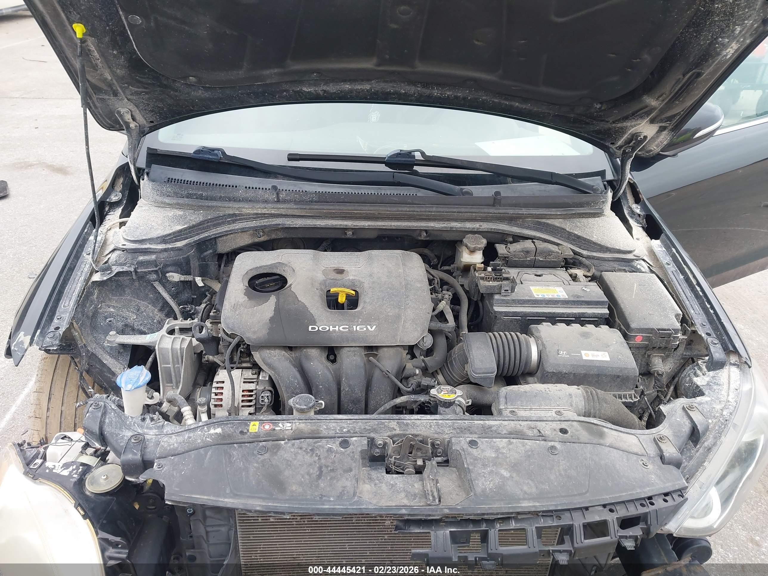 HYUNDAI ELANTRA image 10