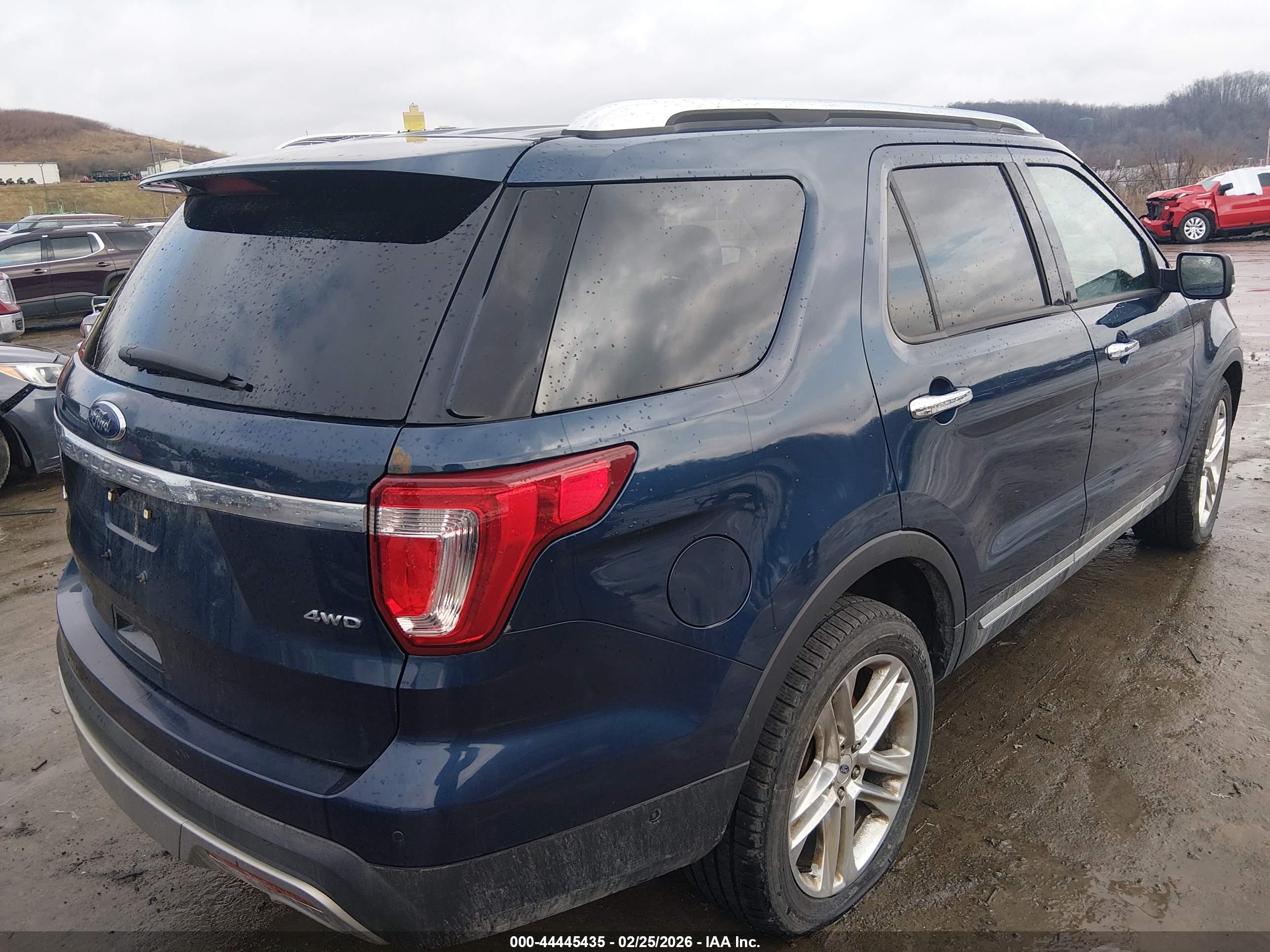 FORD EXPLORER image 4