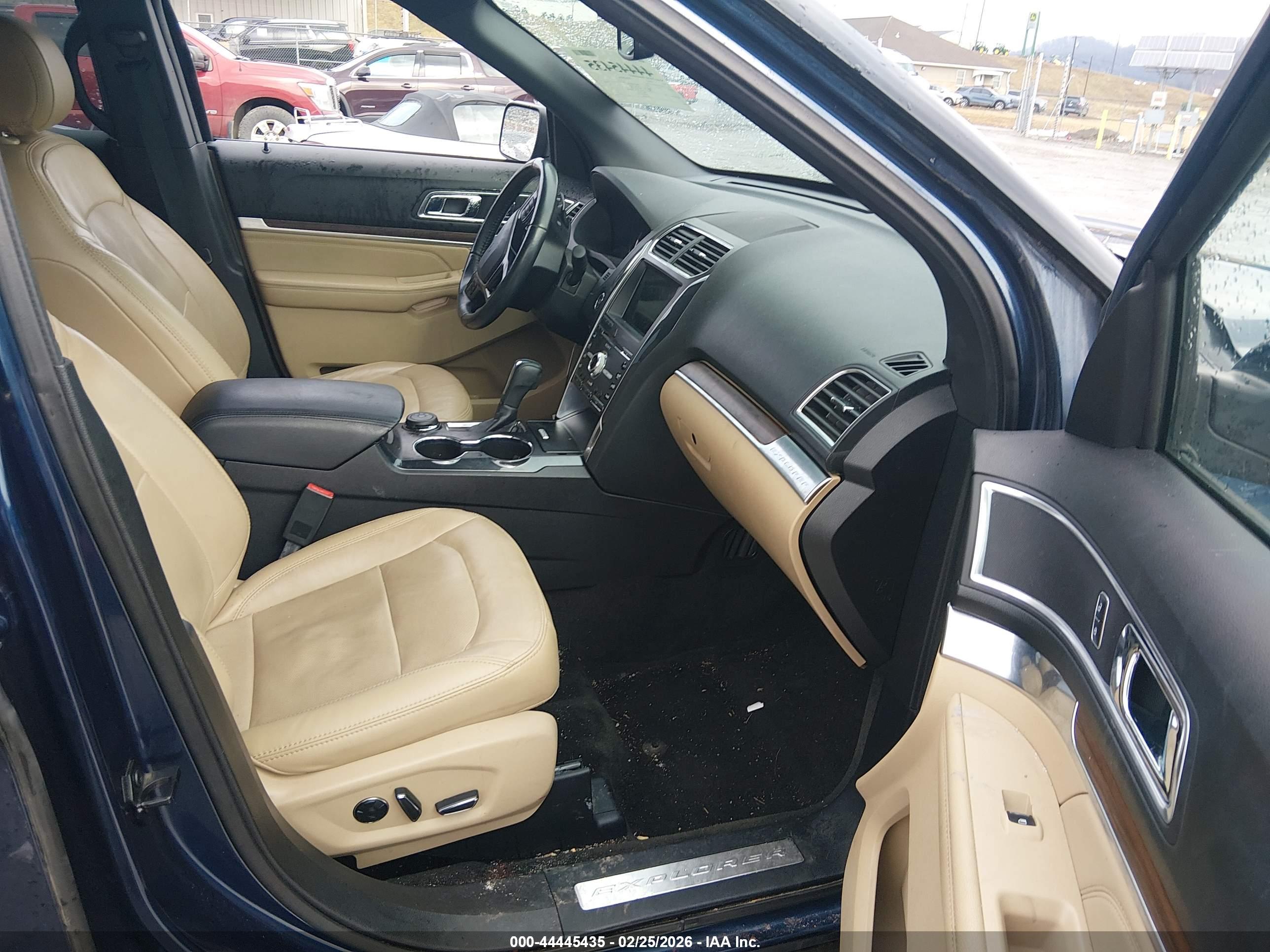 FORD EXPLORER image 5
