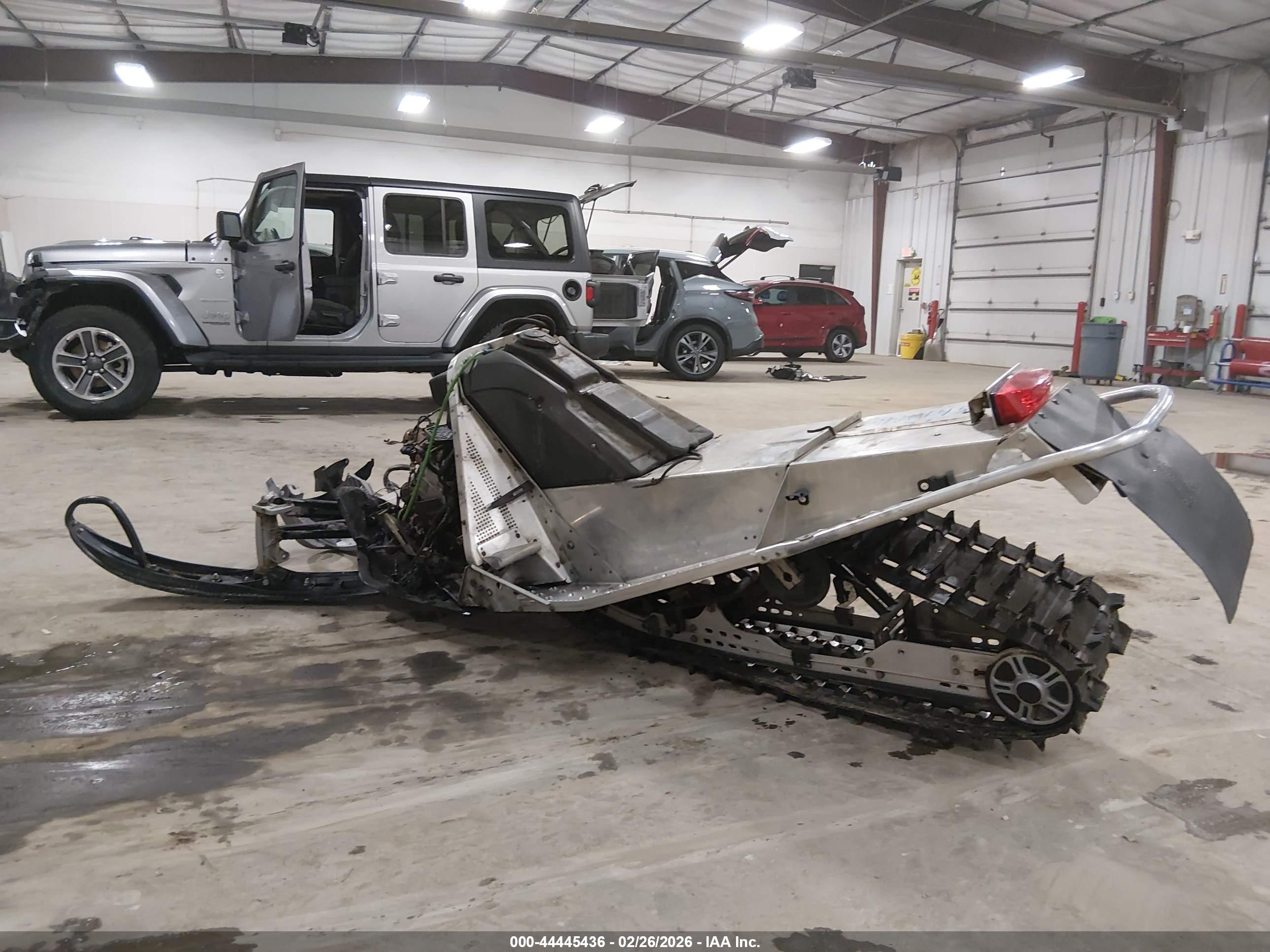 ARCTIC CAT image 3