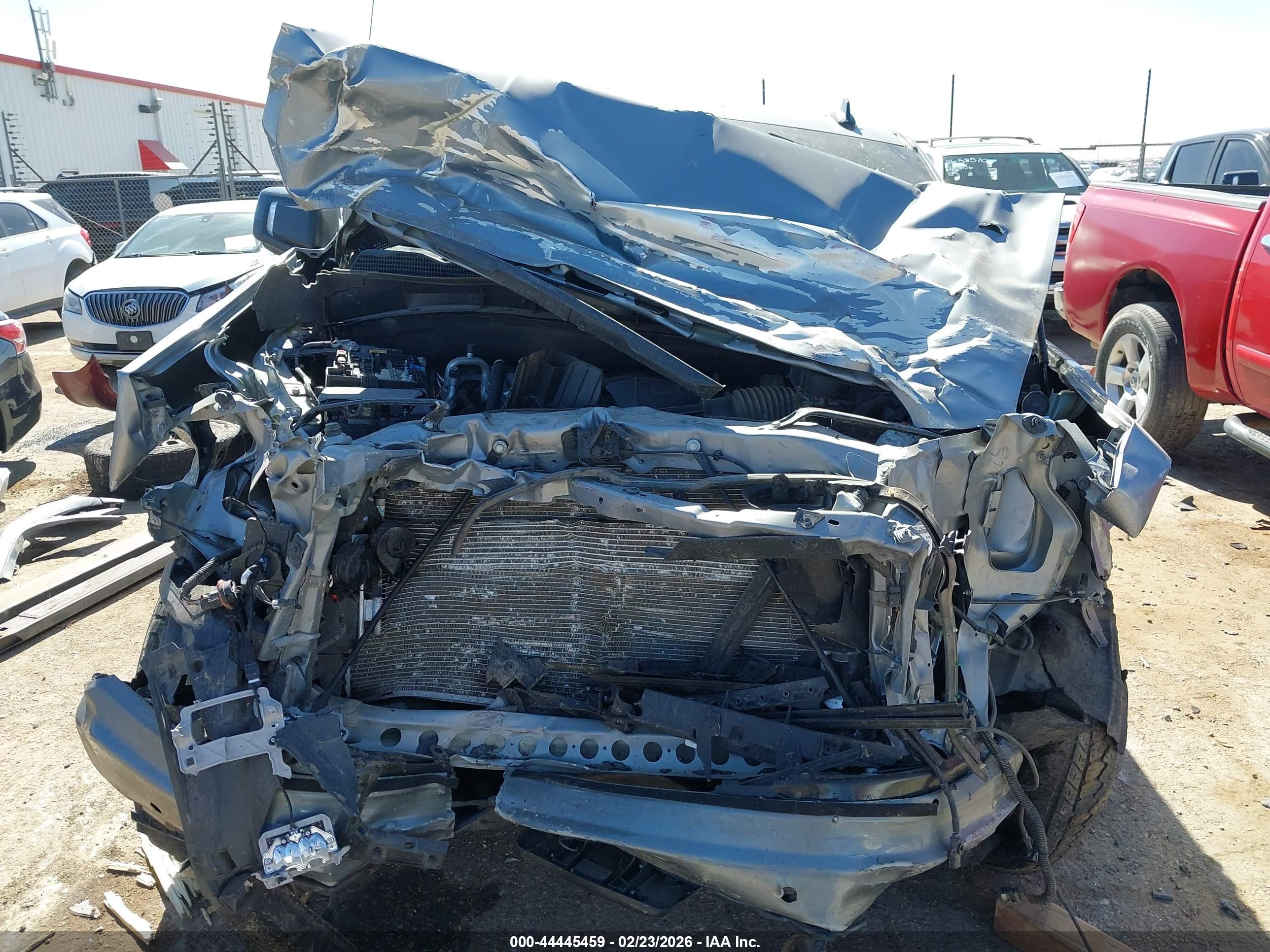 GMC SIERRA image 6