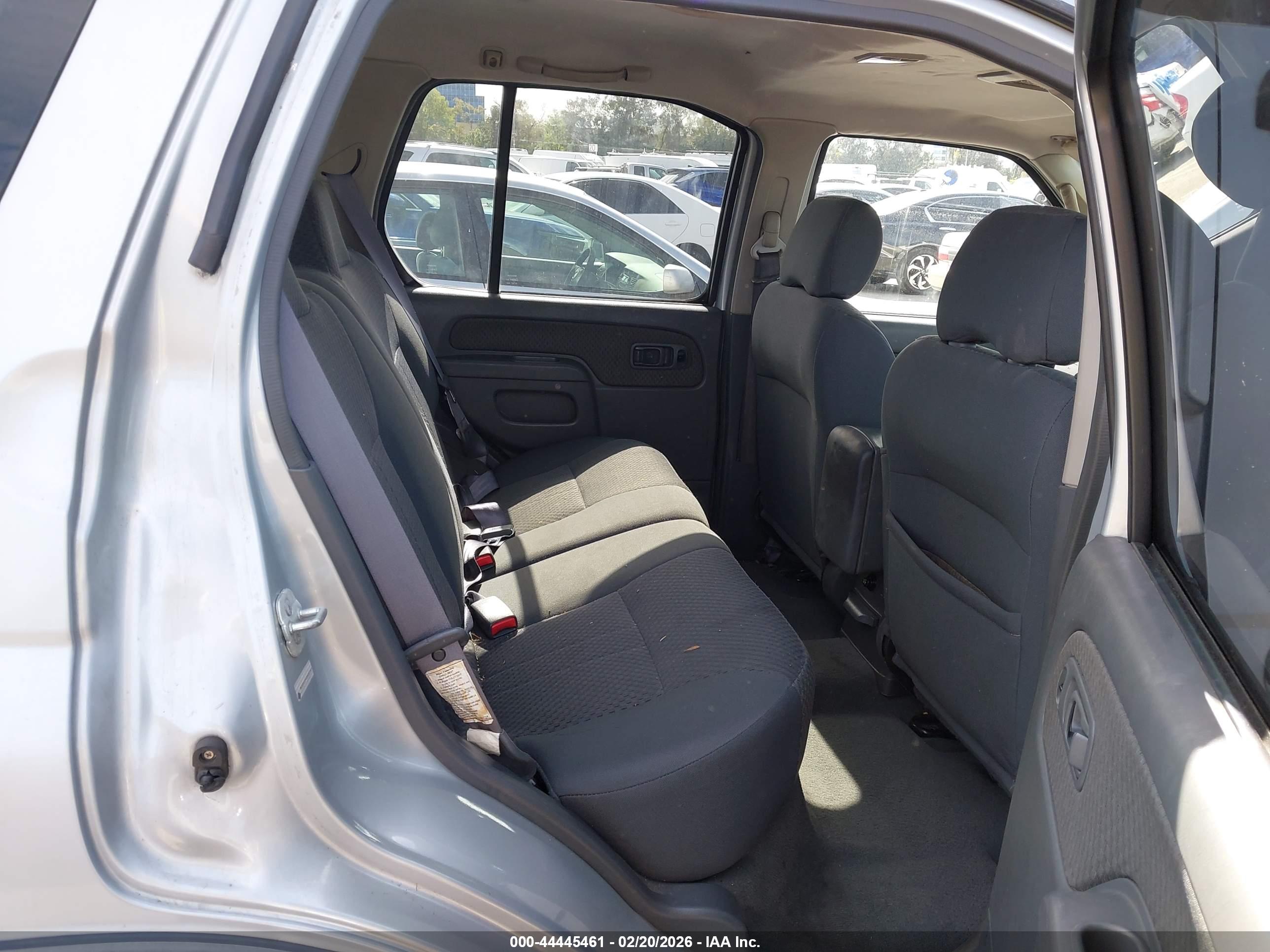 NISSAN XTERRA image 8