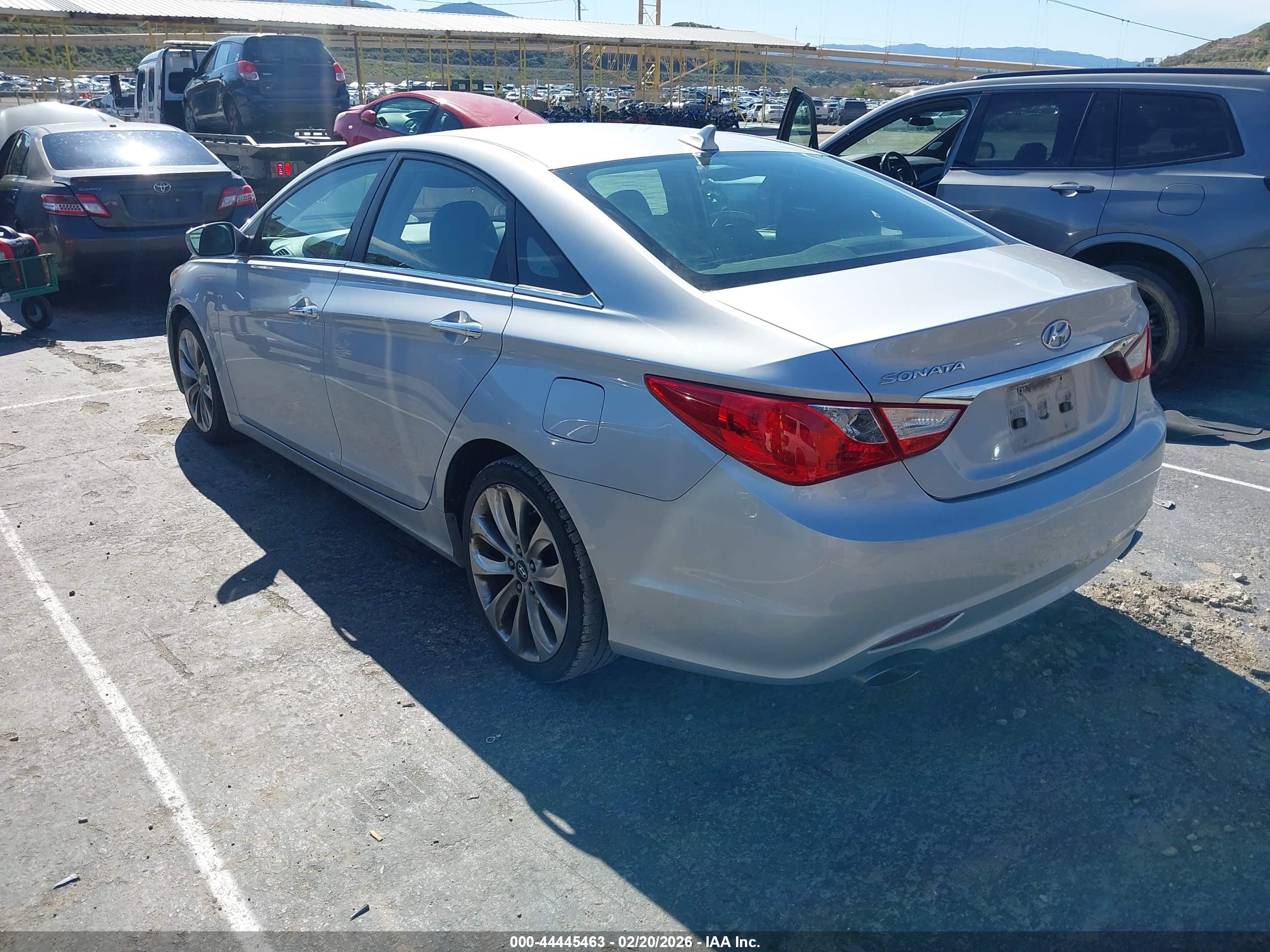 HYUNDAI SONATA image 3