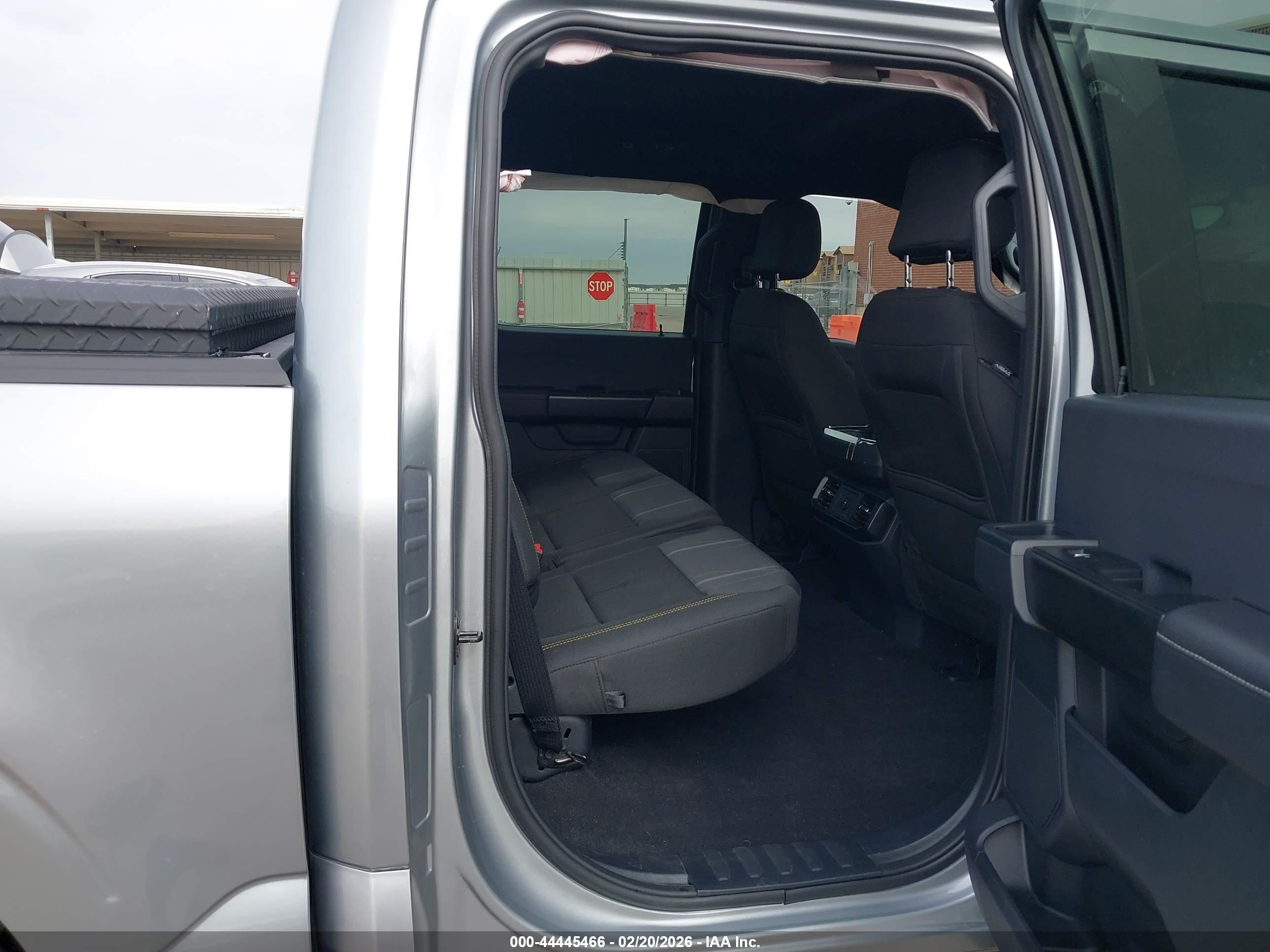 FORD F-150 image 8