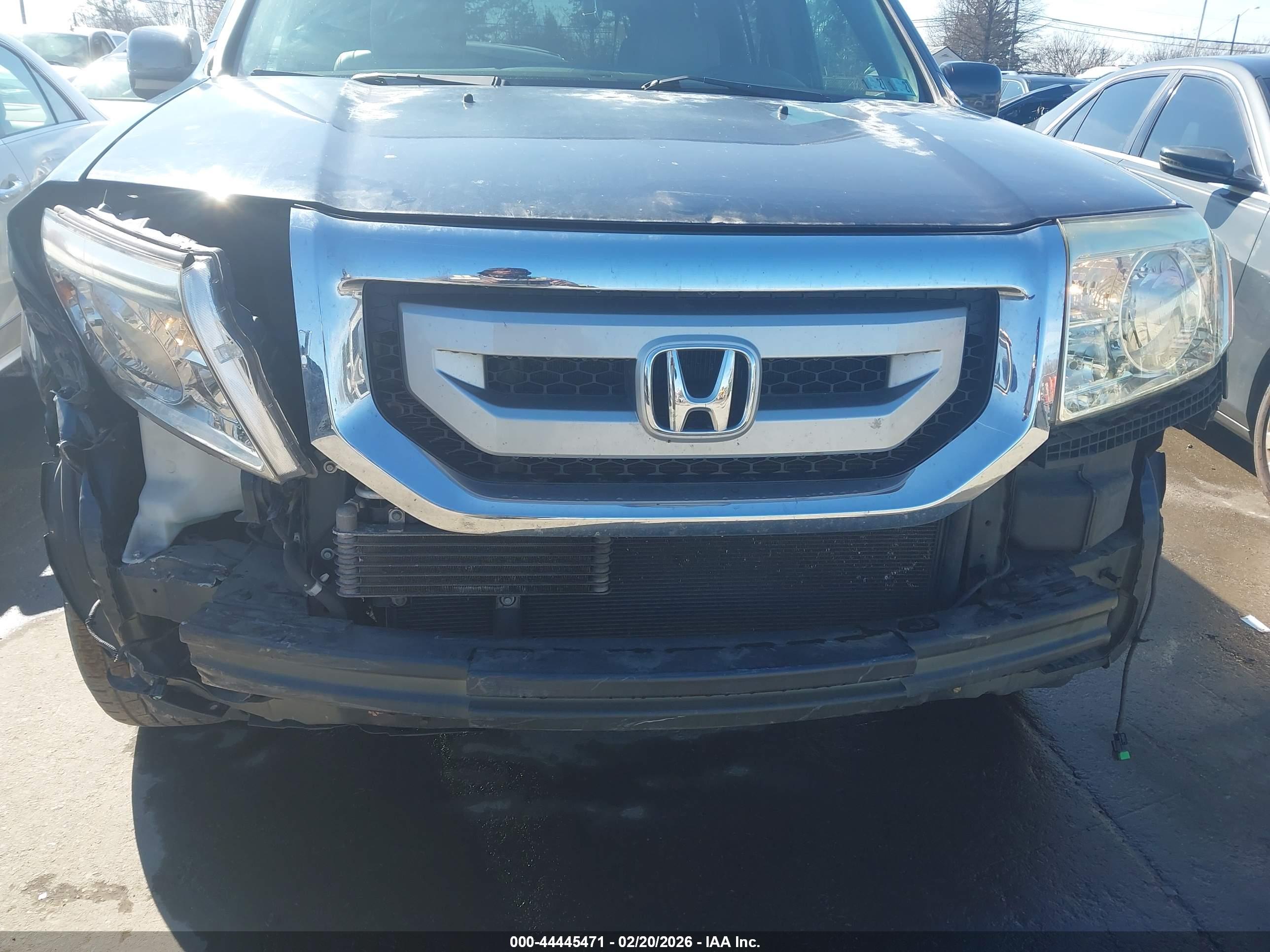 HONDA PILOT image 6