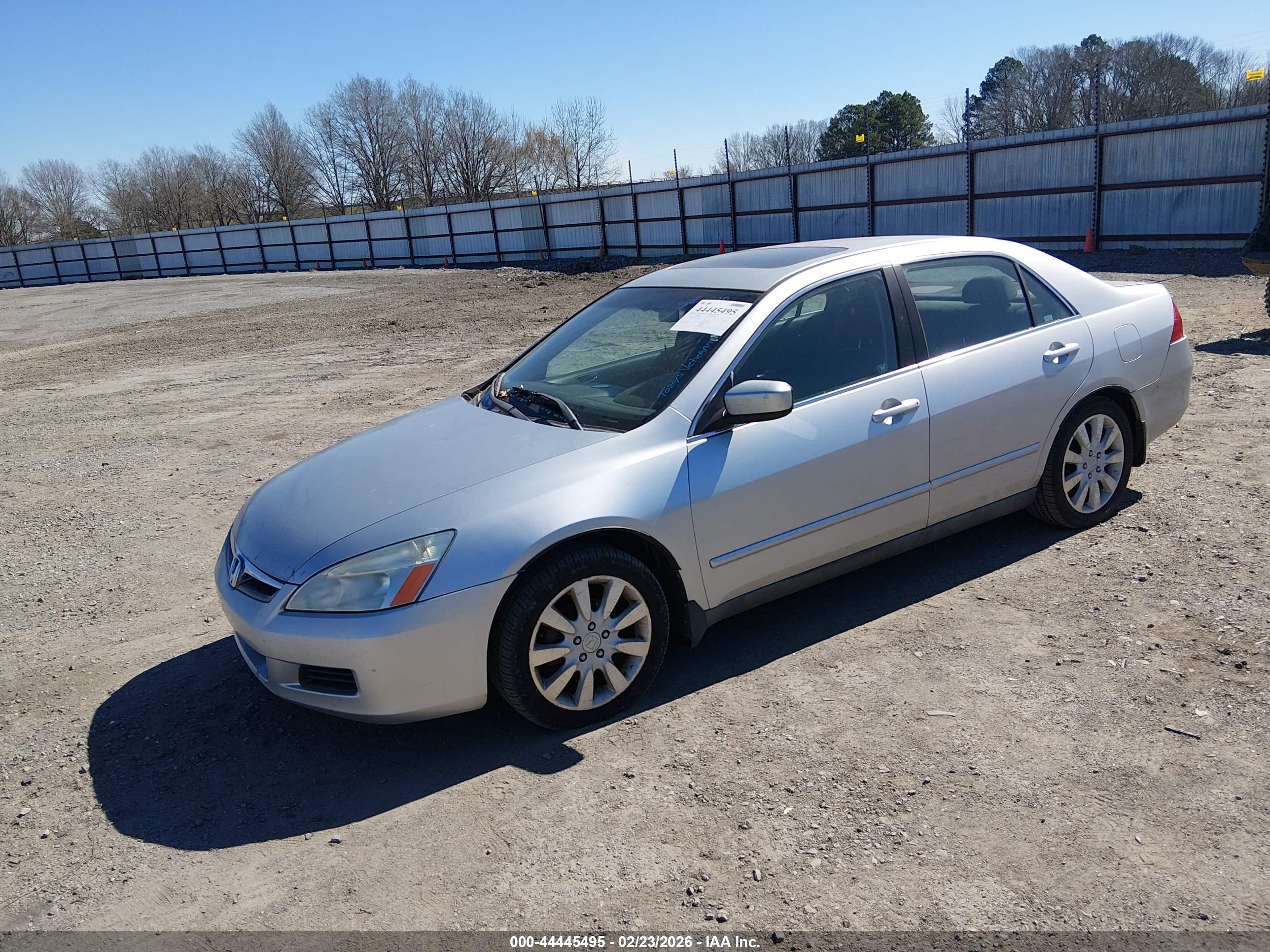 HONDA ACCORD image 2