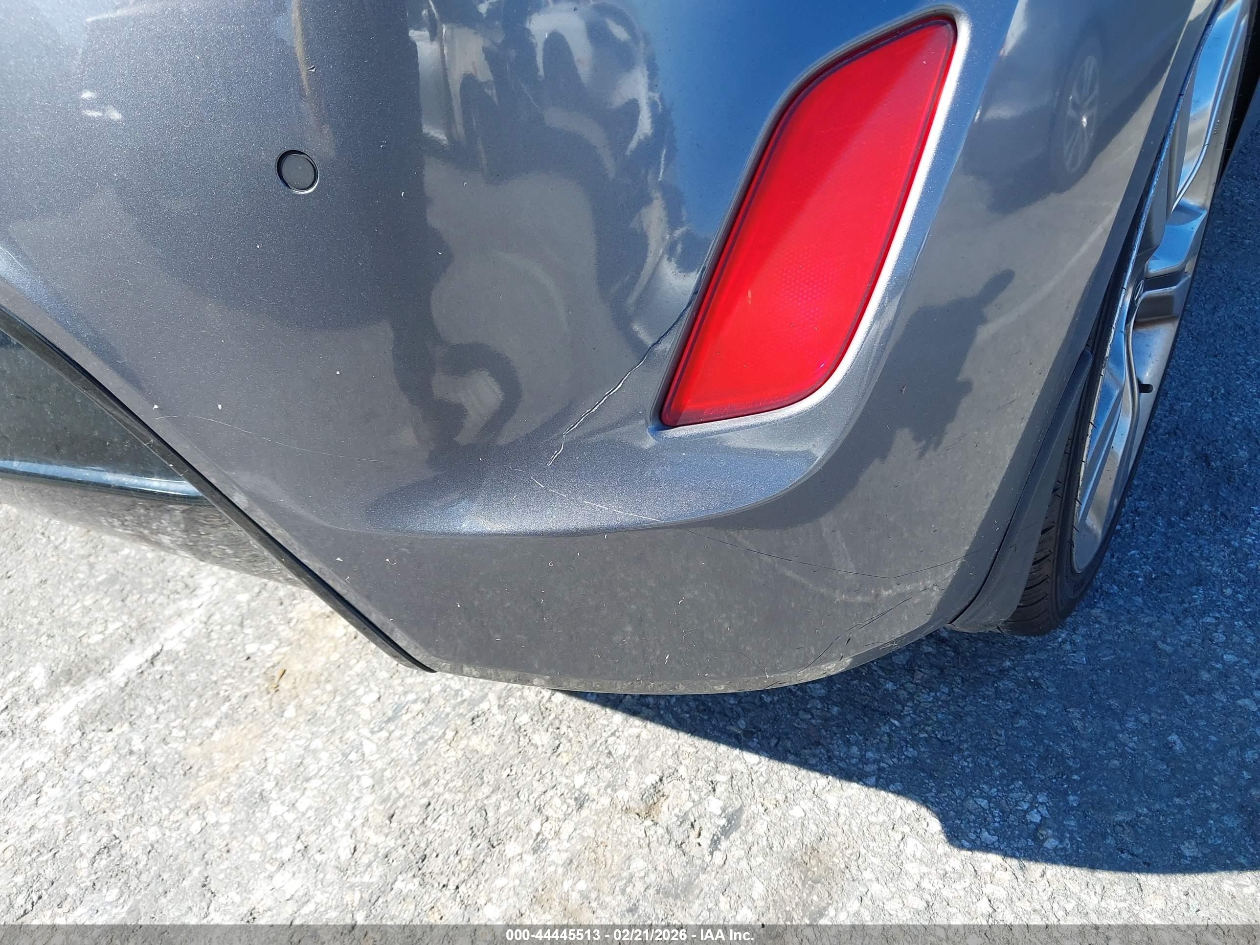 HYUNDAI VELOSTER image 6