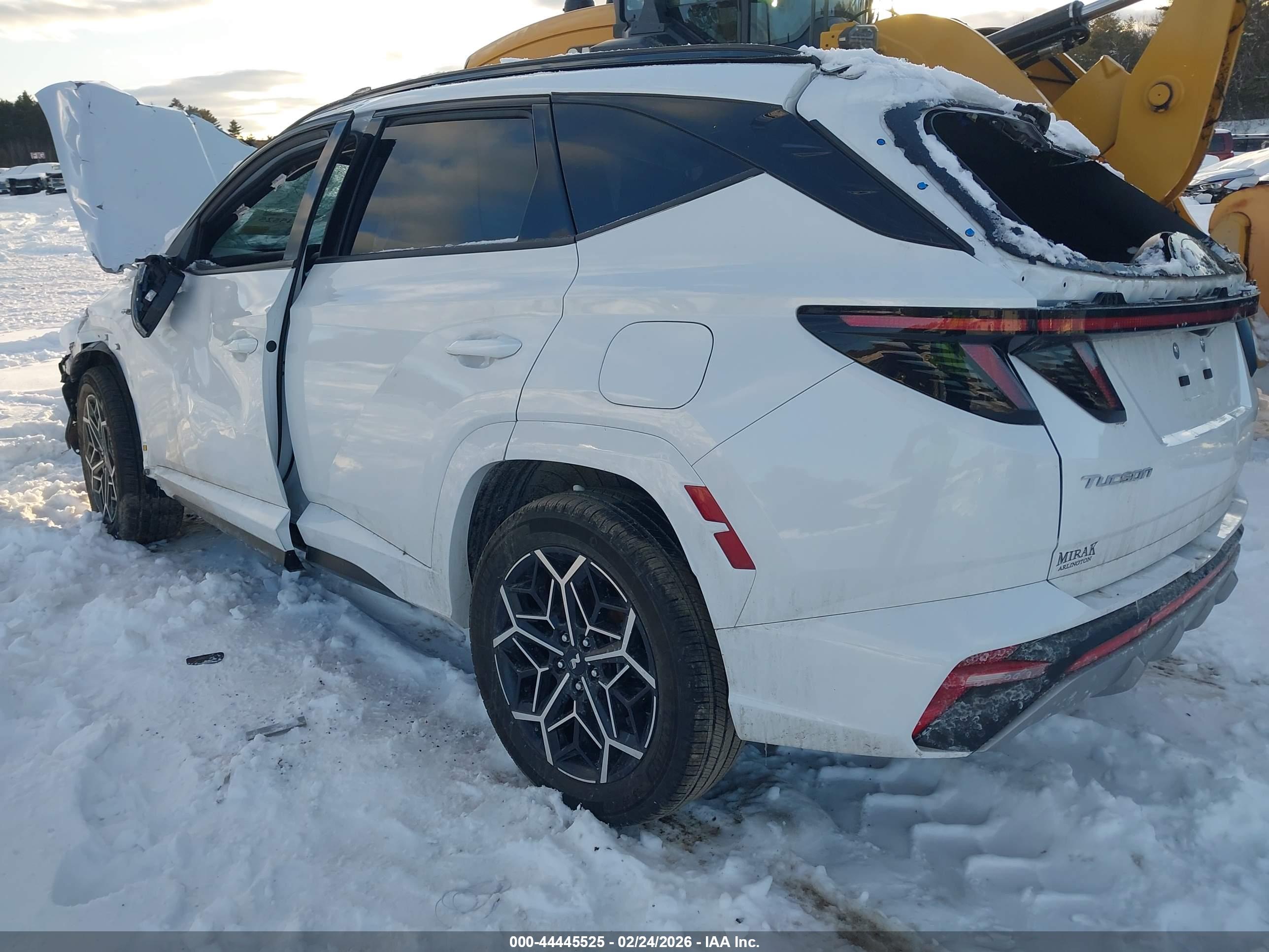 HYUNDAI TUCSON image 3